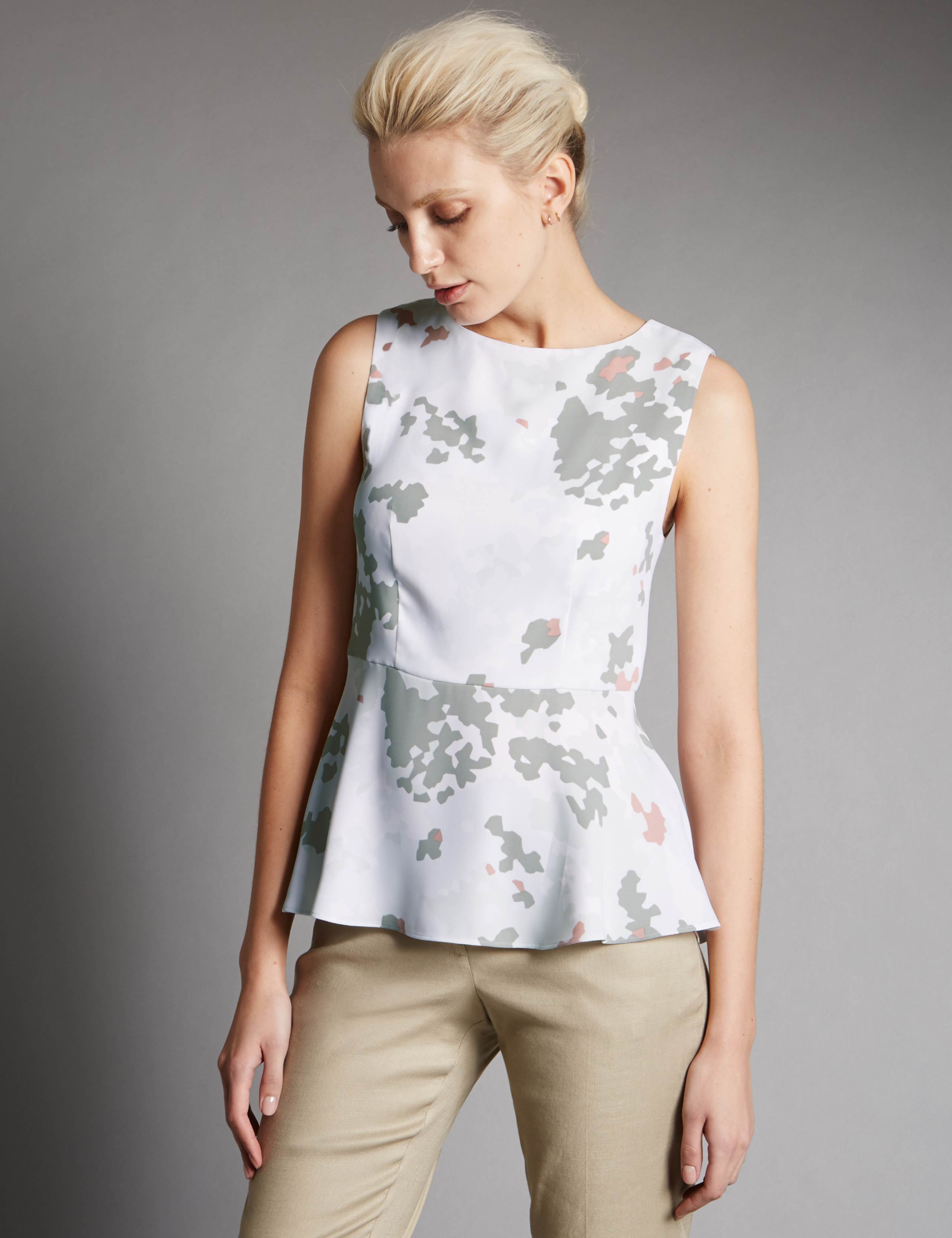 Romantic Floral Print Tunic 1 of 3