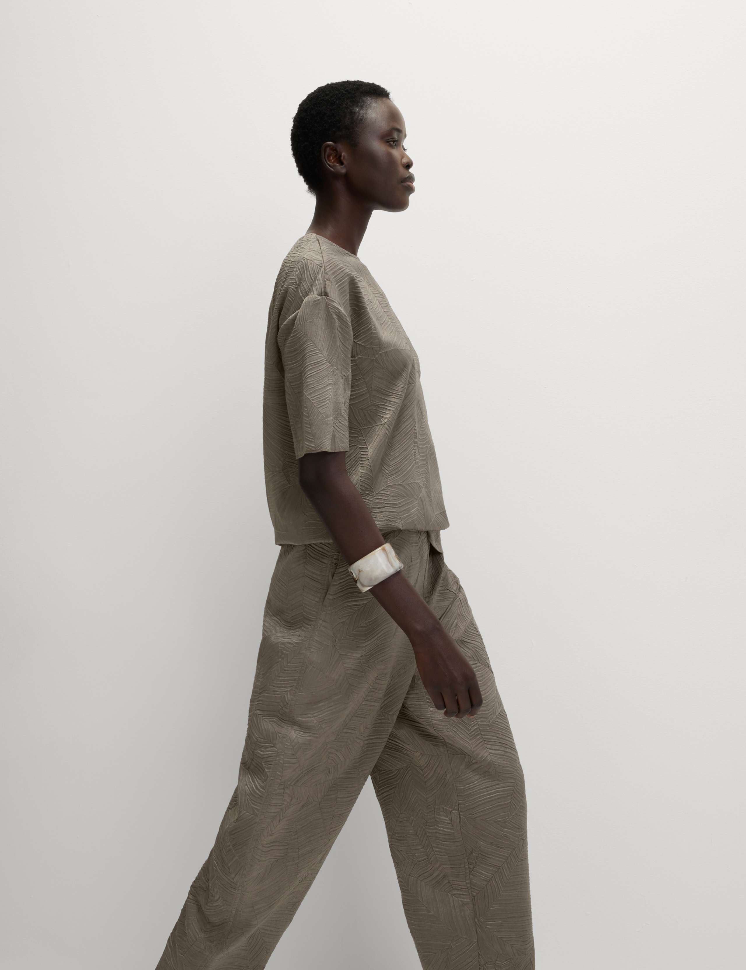 Textured Round Neck T-Shirt 3 of 6