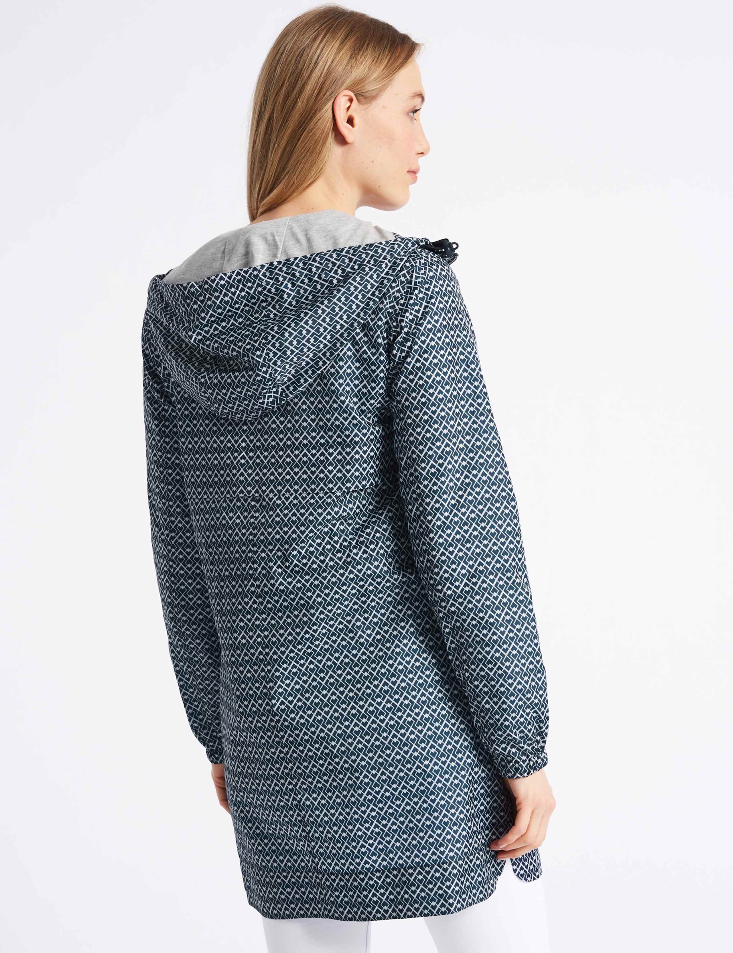 Shower Resistant Geo Pack-Away Mac 3 of 6