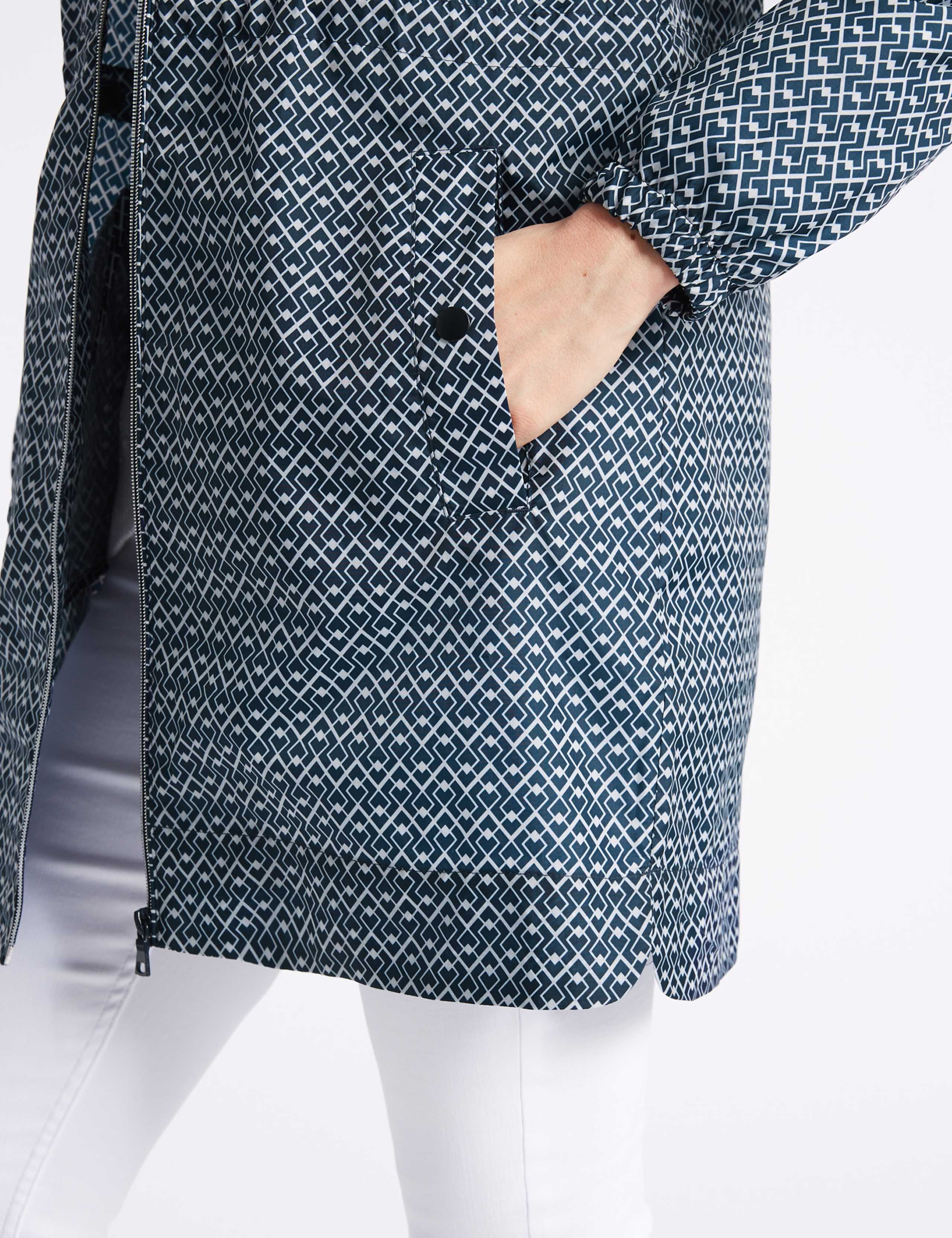 Shower Resistant Geo Pack-Away Mac 4 of 6