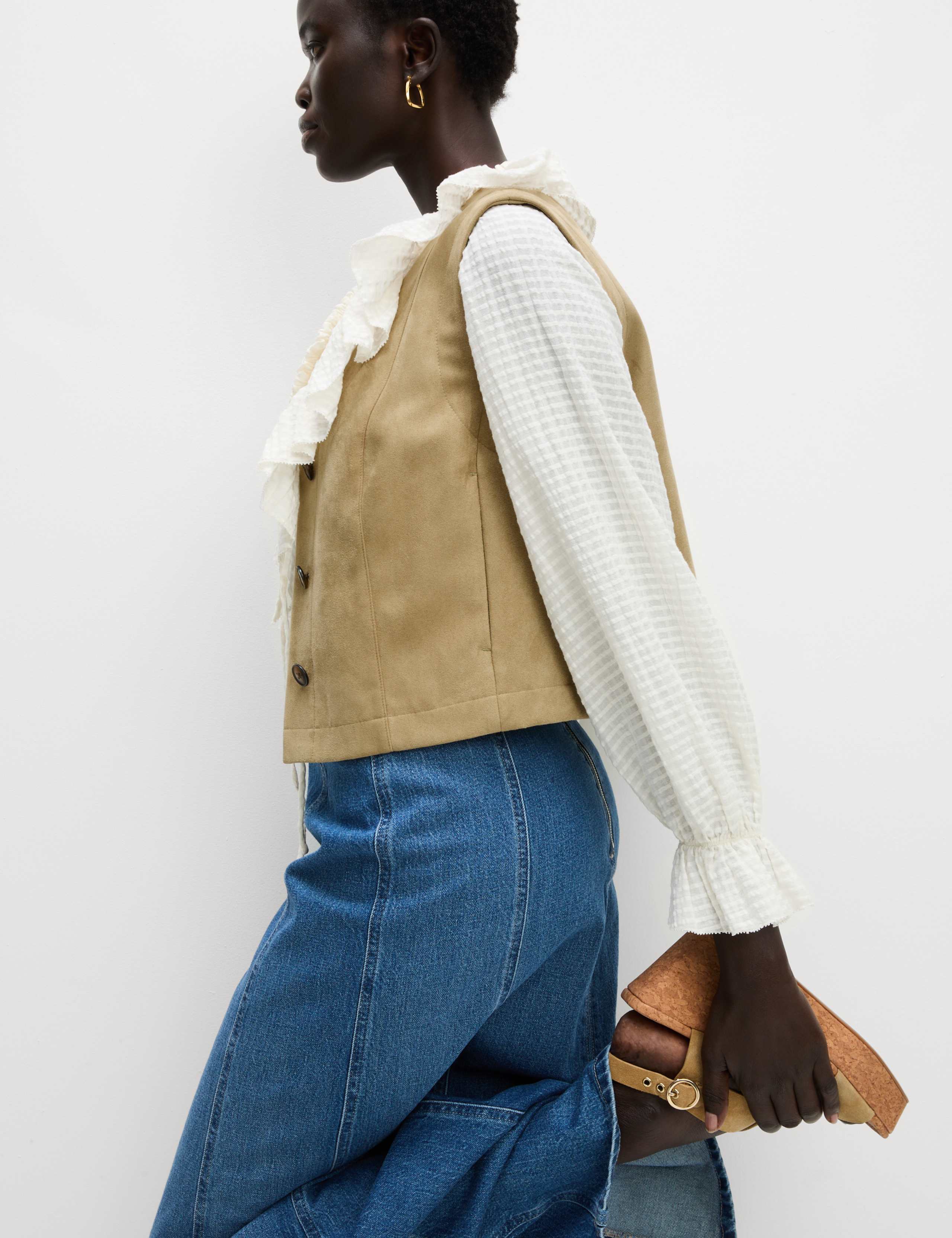 Suedette Short Gilet 5 of 6