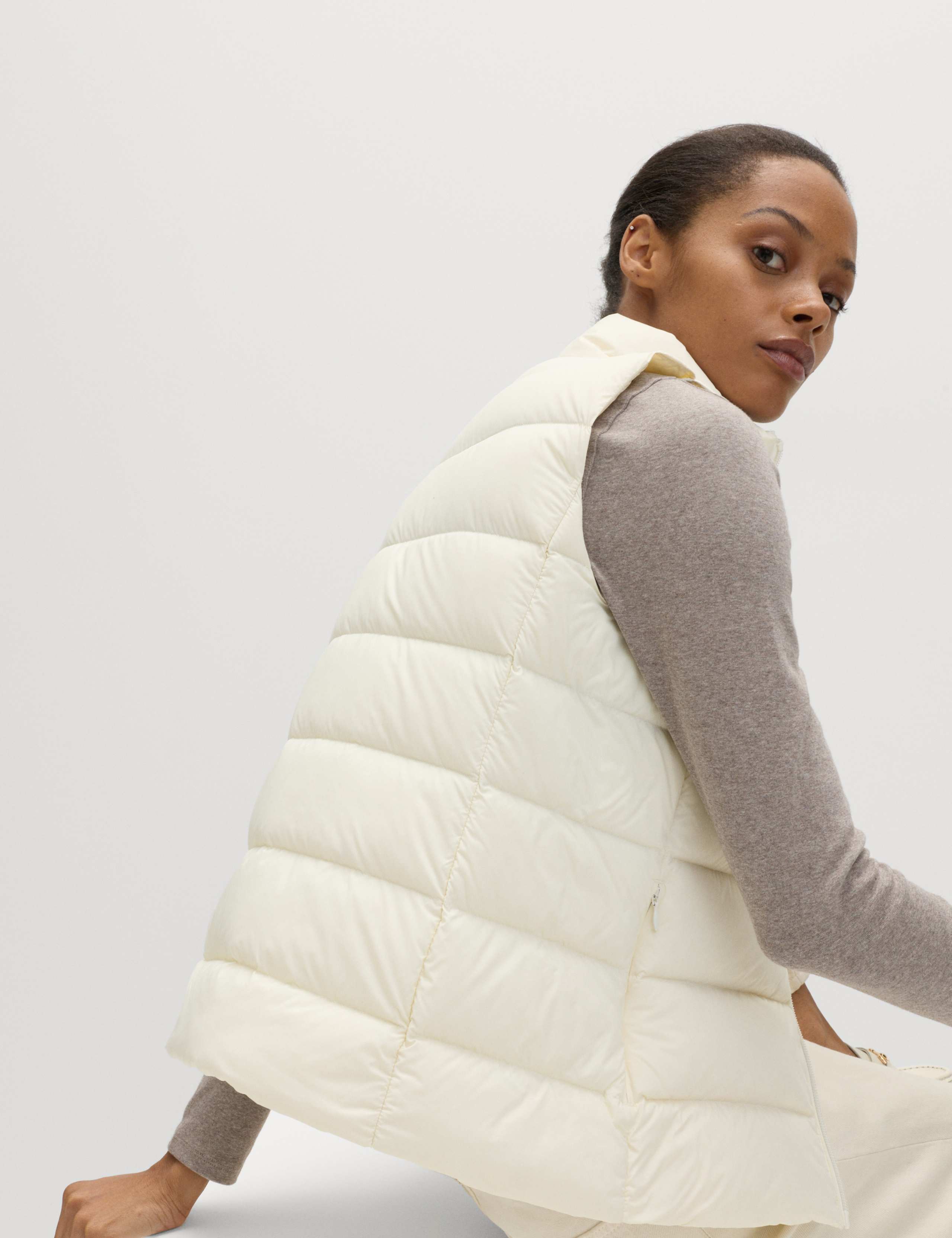 Feather & Down Packaway Funnel Neck Gilet 4 of 5