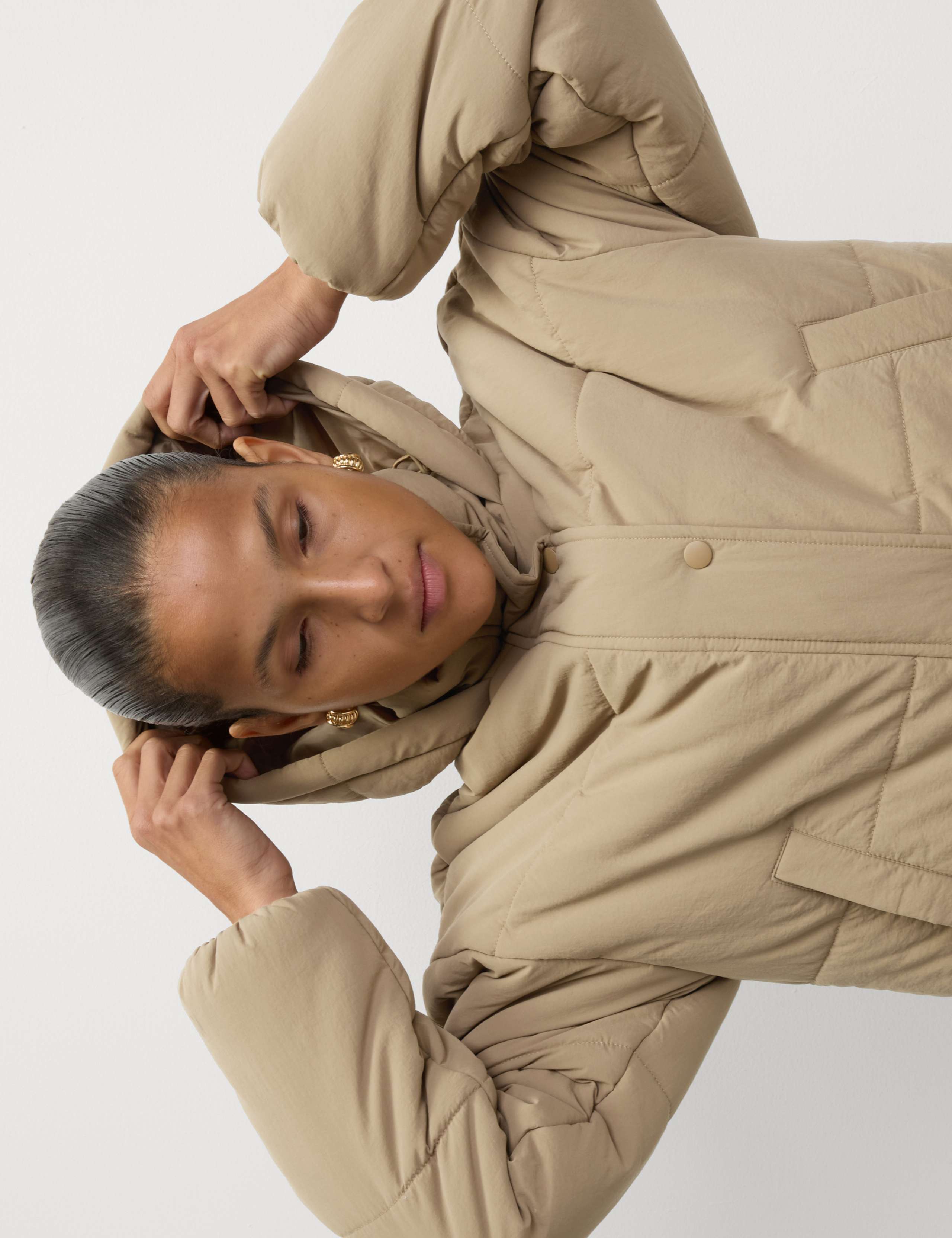 Thermowarmth™ Hooded Puffer Jacket 7 of 8