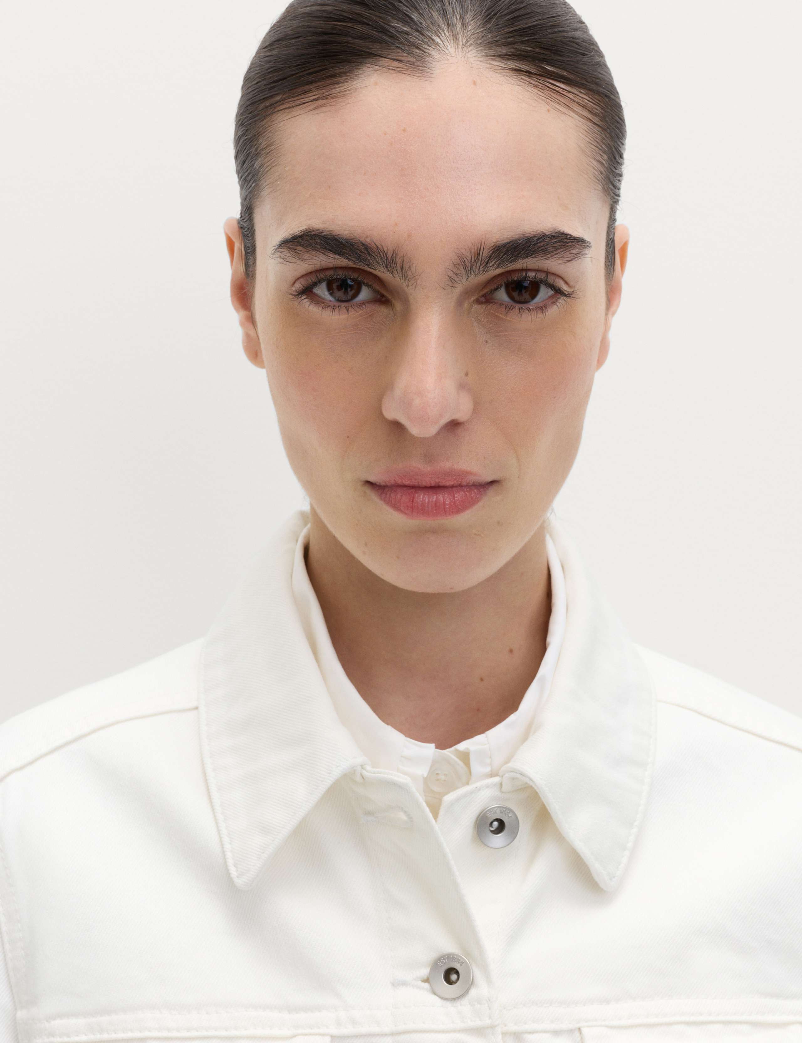 Denim Collared Short Trucker Jacket 5 of 6