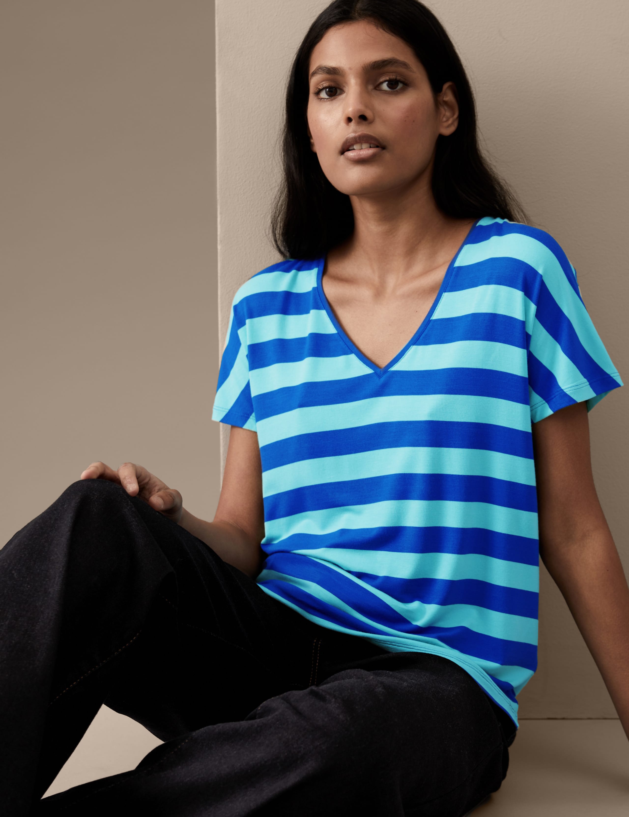 Jersey Striped V-Neck Relaxed T-Shirt 3 of 5