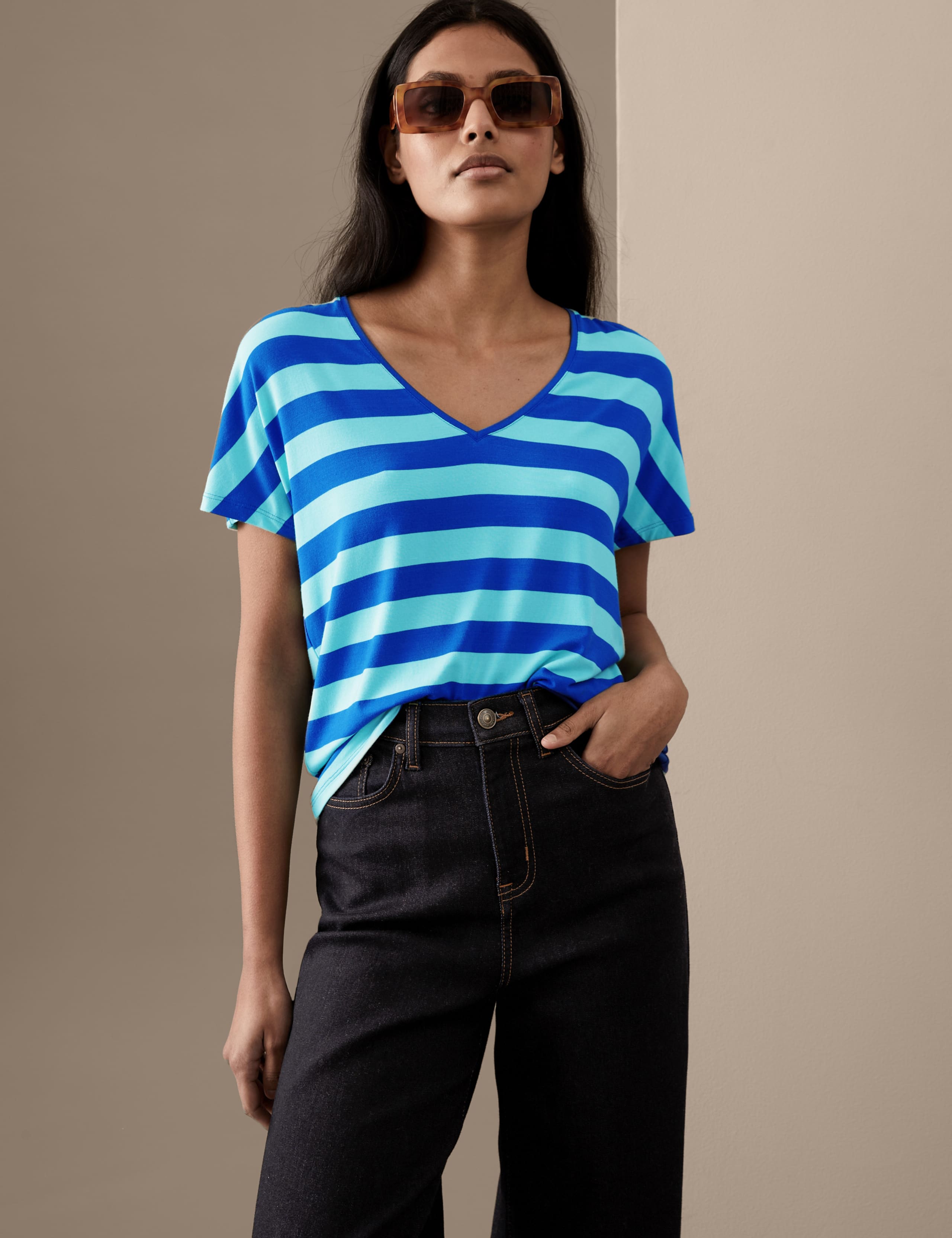 Jersey Striped V-Neck Relaxed T-Shirt 4 of 5