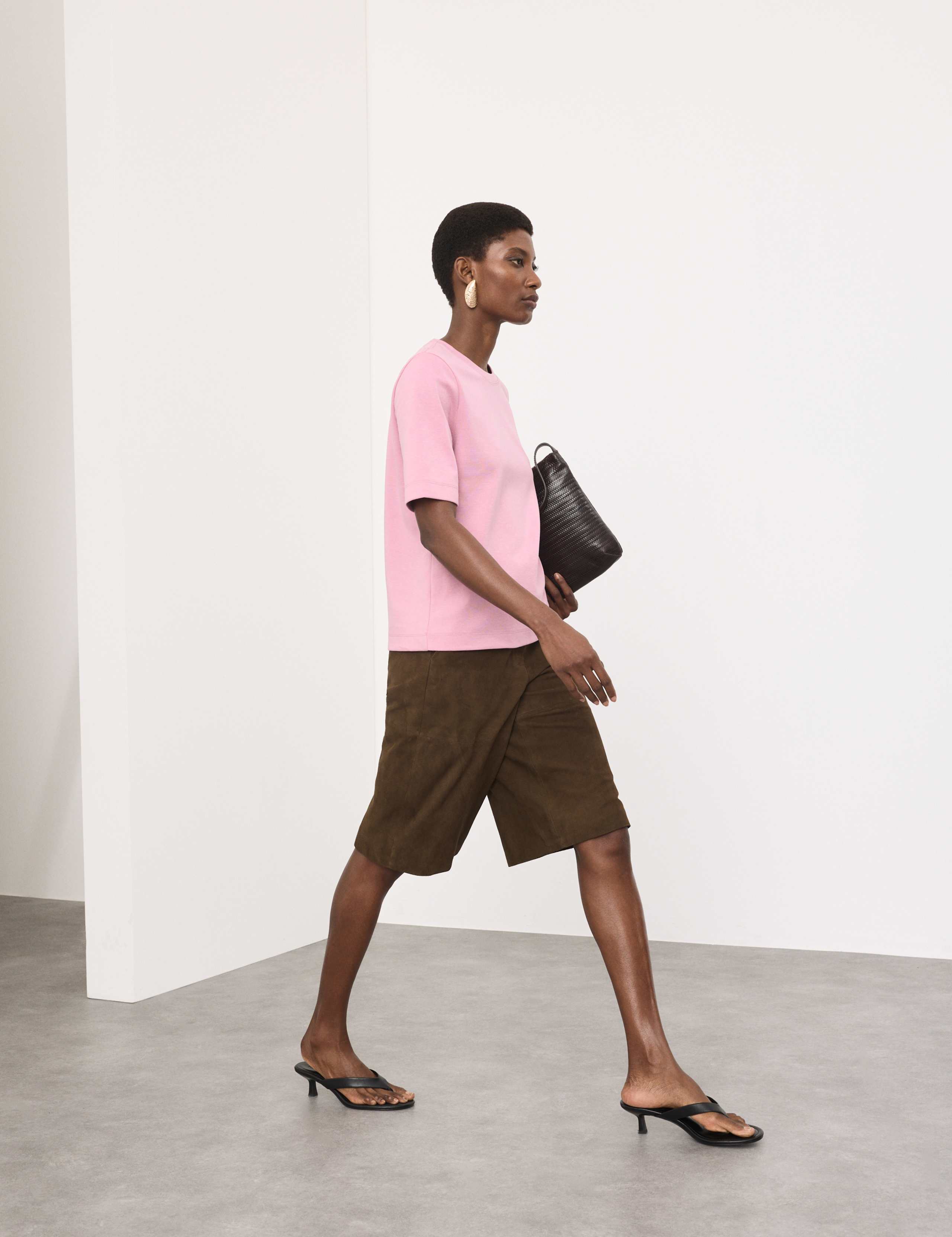 Cotton Rich Premium T-Shirt 4 of 7