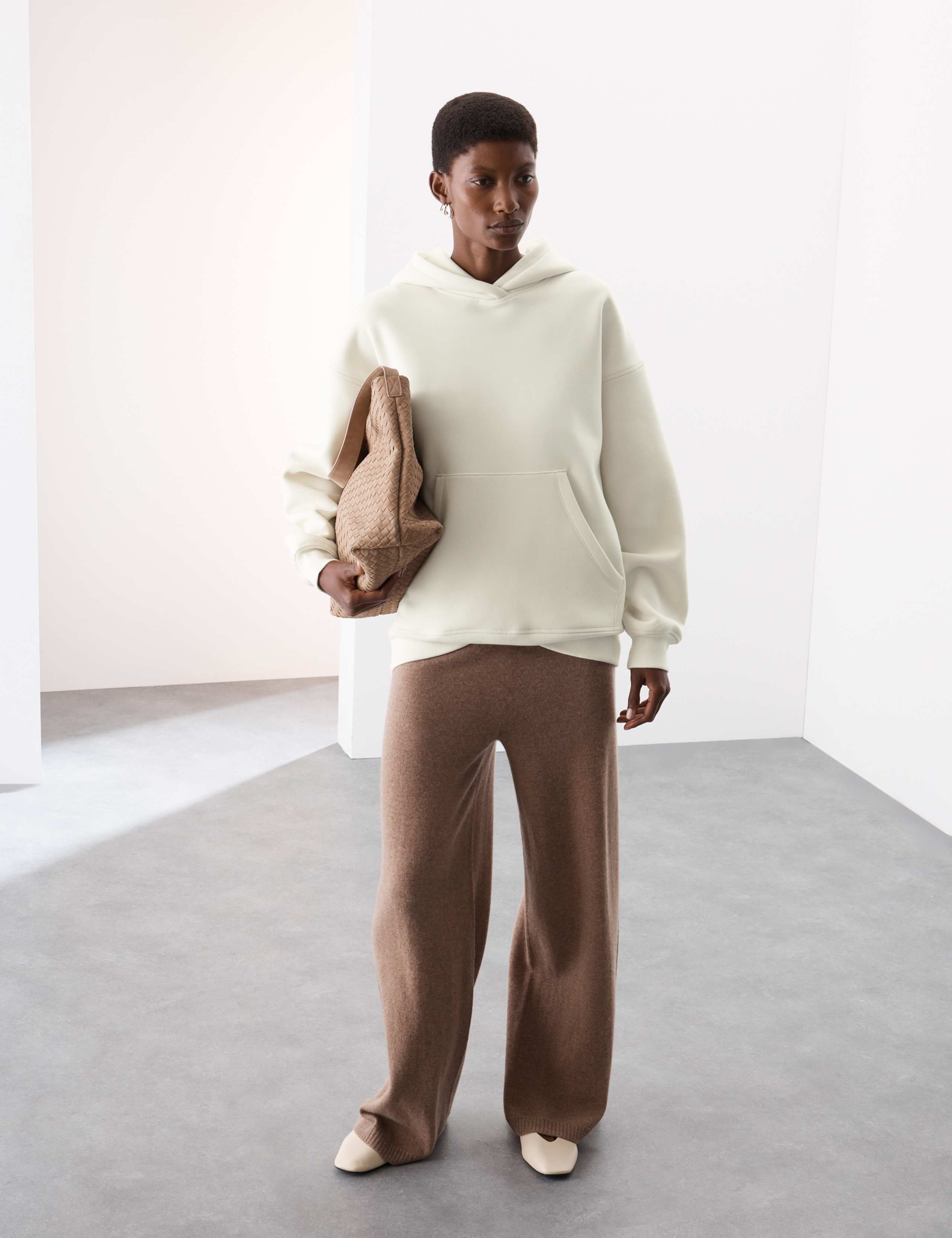 Brushed Cotton Blend Relaxed Hoodie 3 of 7