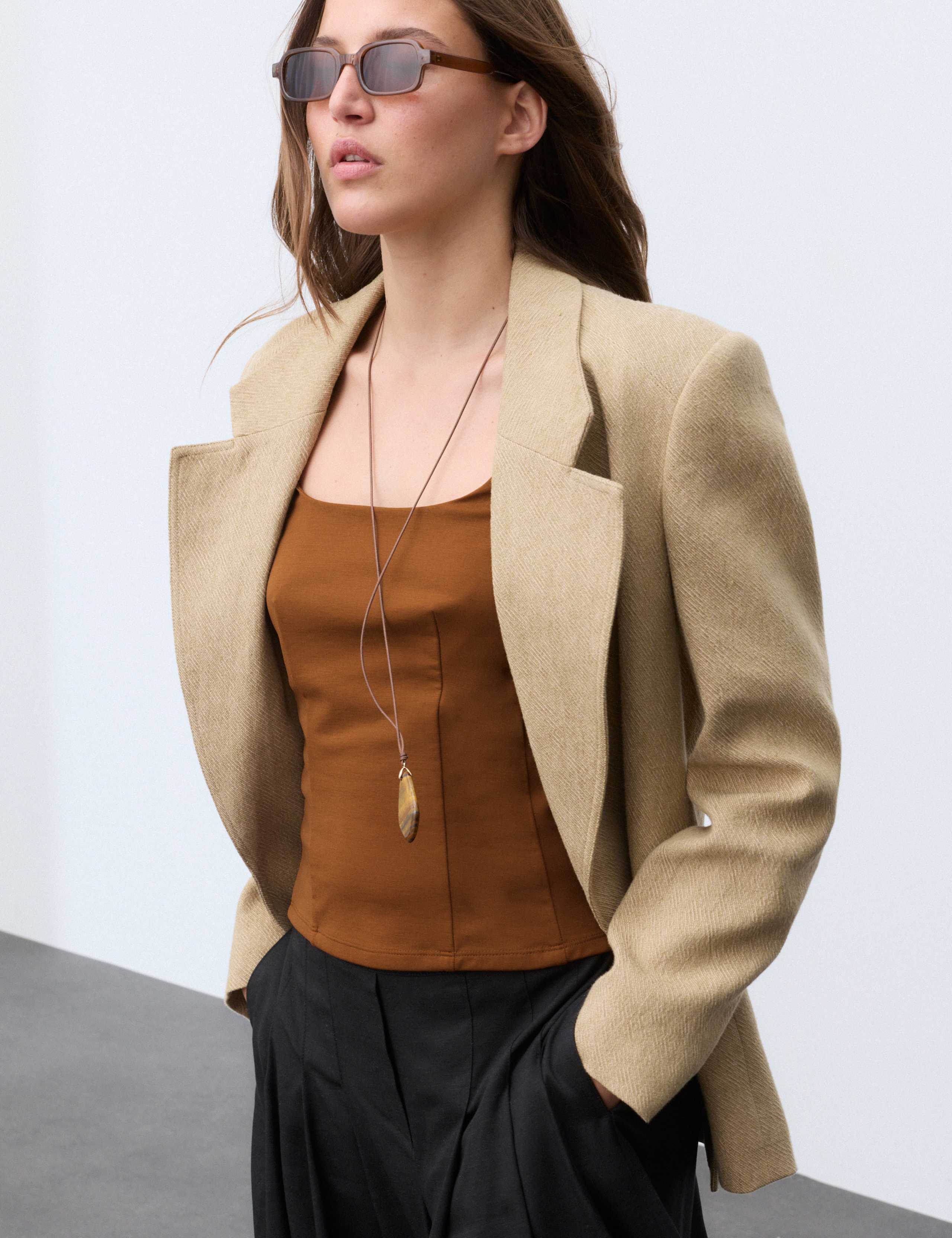 Lyocell Rich Scoop Neck Fitted Vest 6 of 6