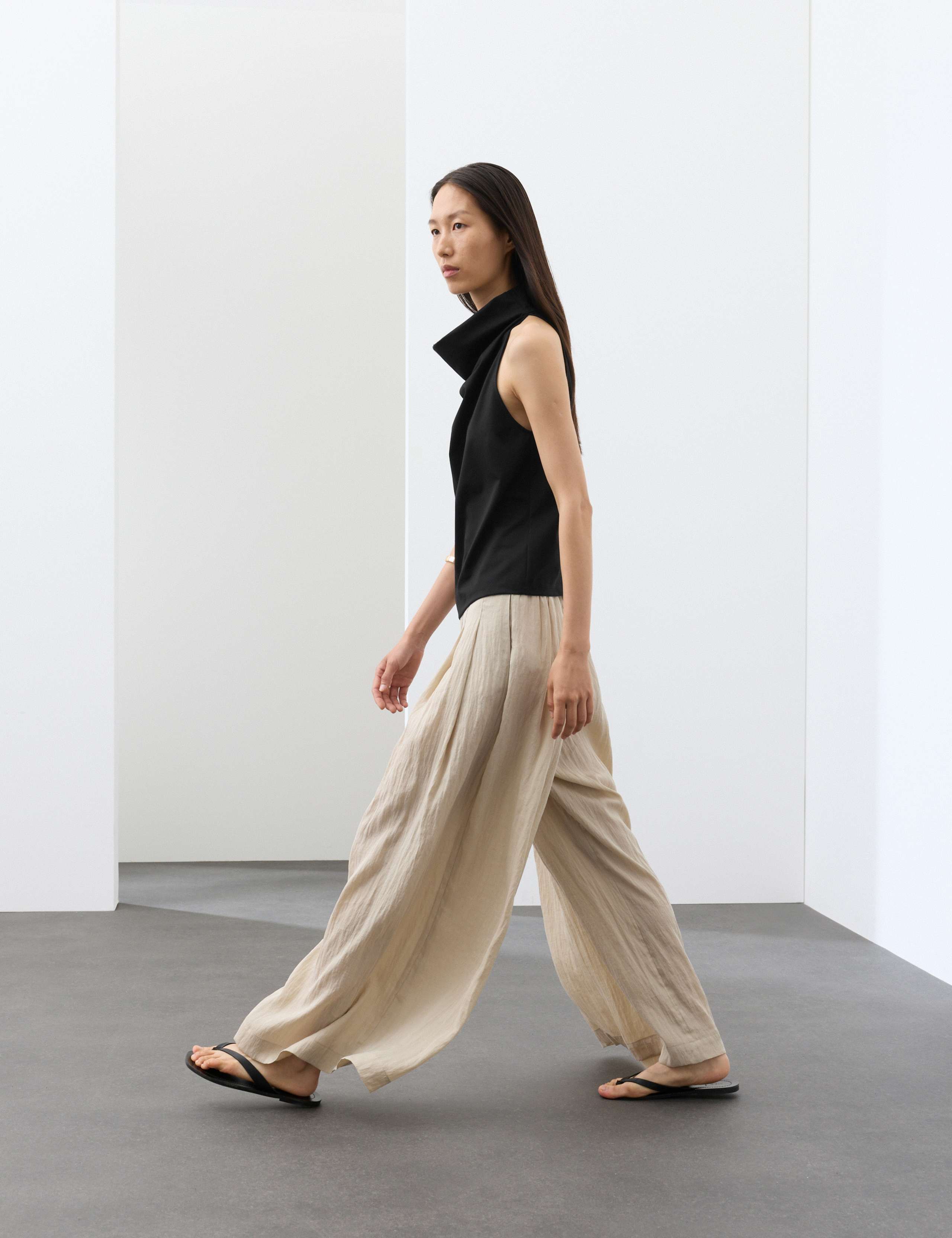 Lyocell Rich Cowl Neck Sleeveless Top 4 of 7