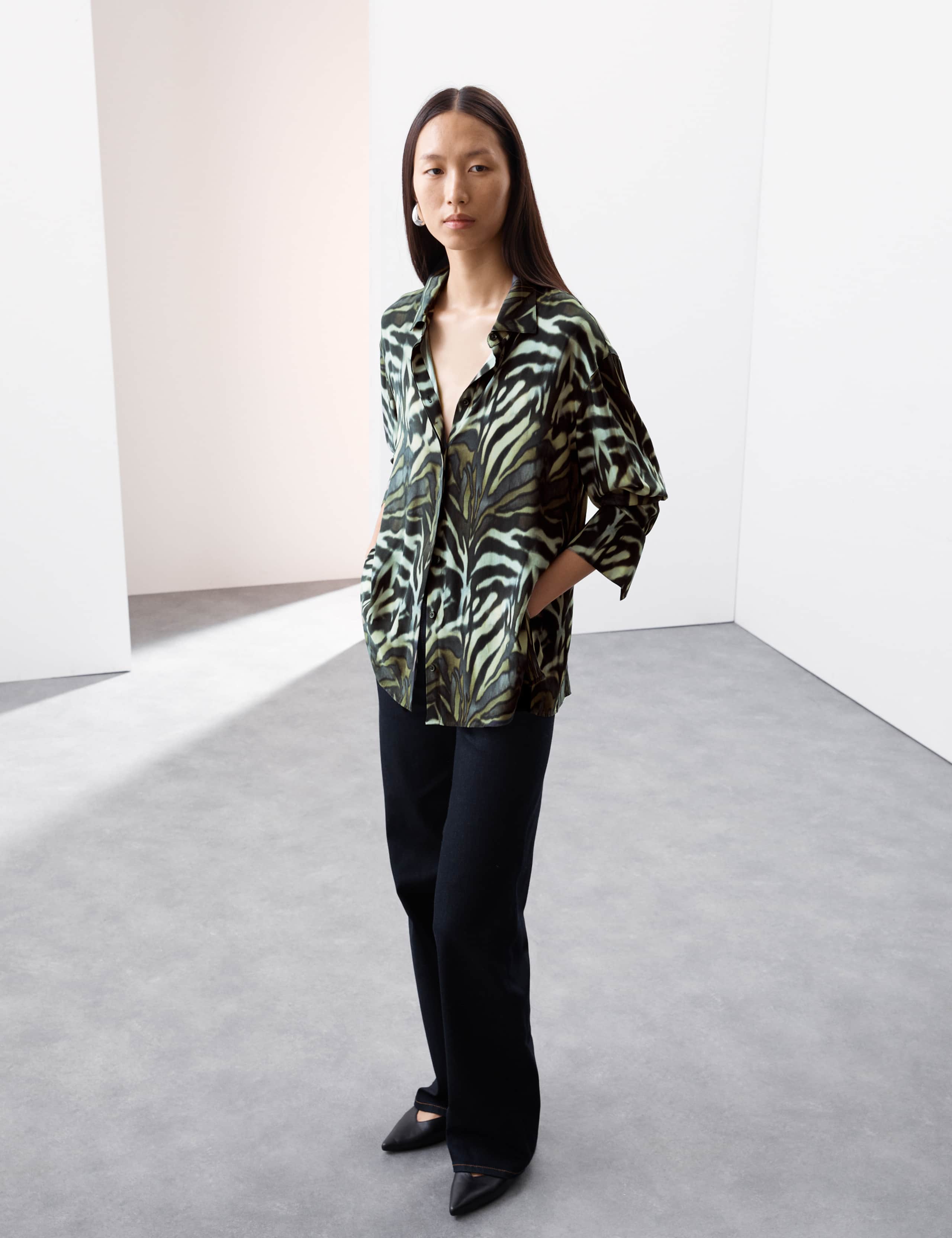 Cupro Rich Animal Print Collared Blouse 6 of 6