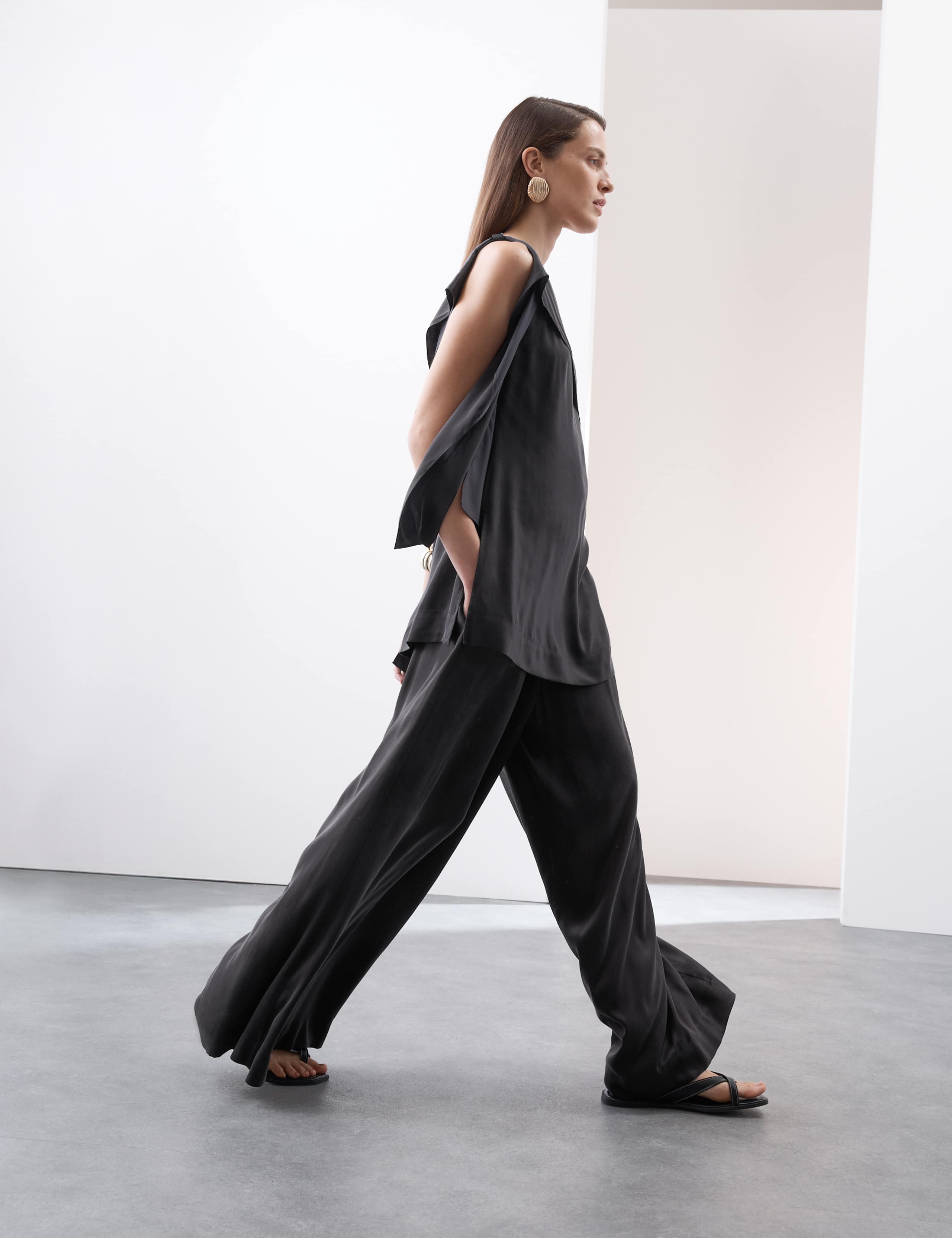 Cupro Rich One Shoulder Longline Top 7 of 7