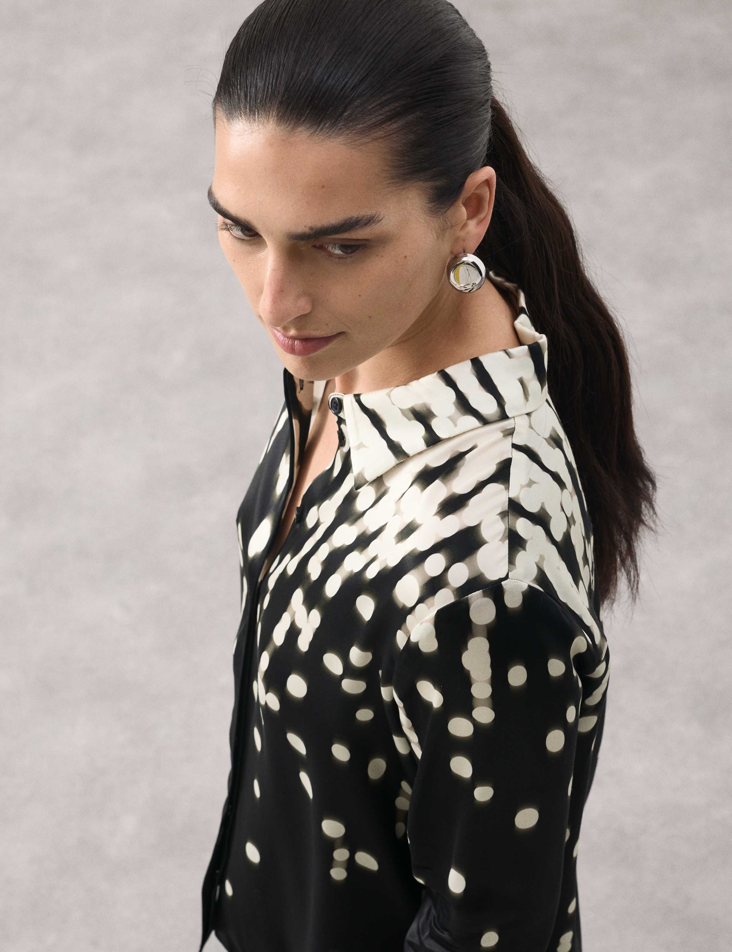 Cupro Rich Spot Print Relaxed Shirt 4 of 6