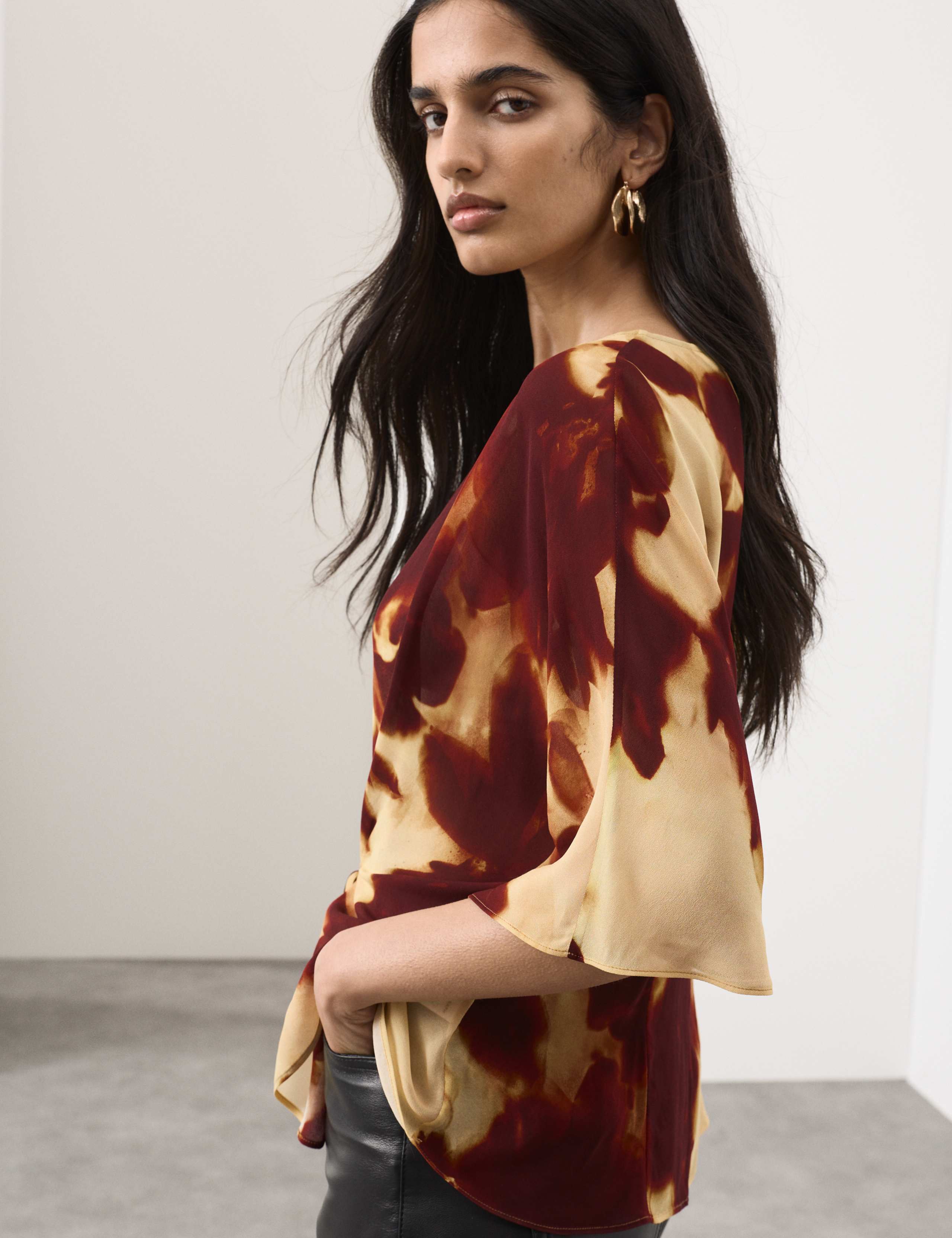 Printed Tie Front Top 3 of 7