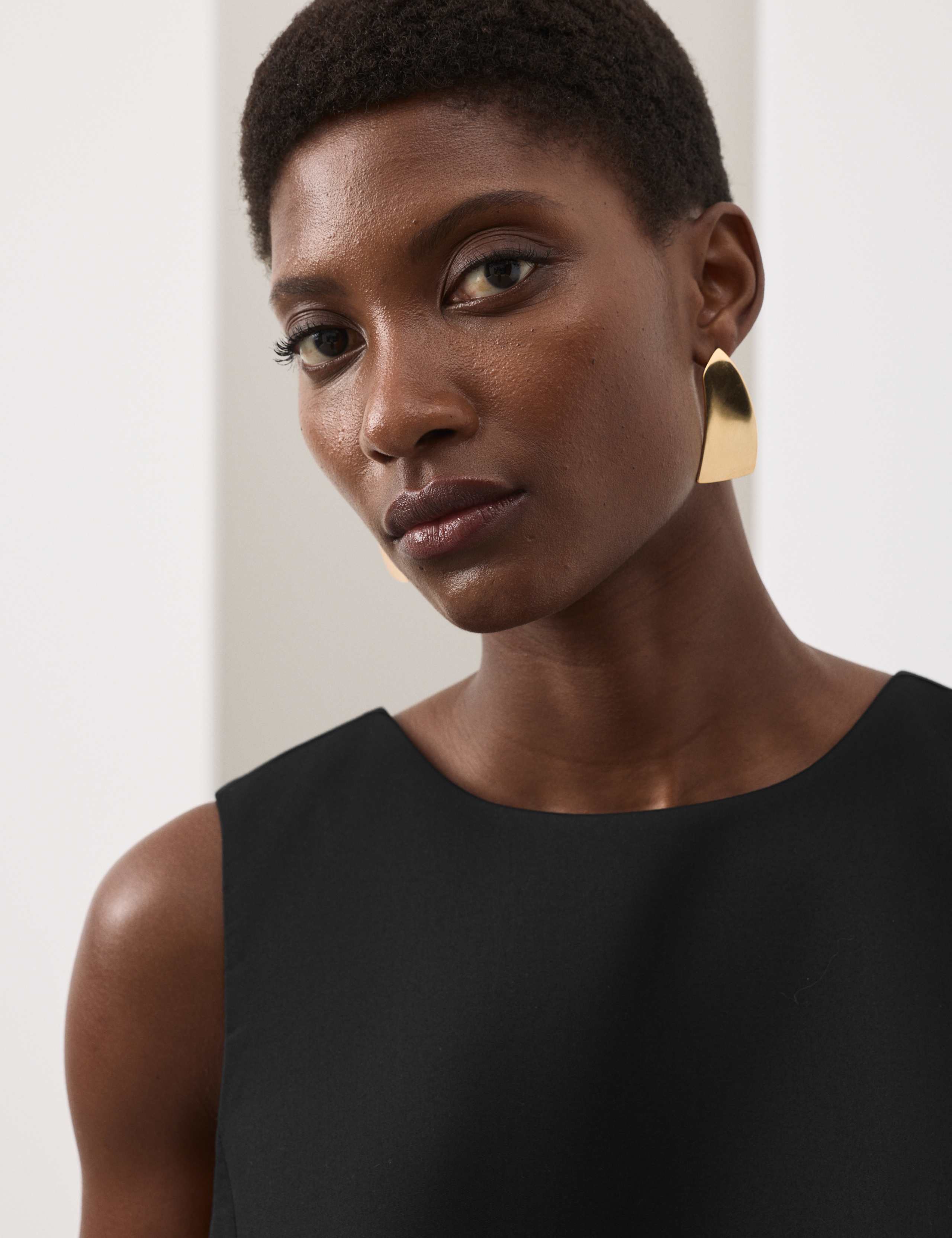 Lyocell Rich Tailored Shell Top 3 of 7