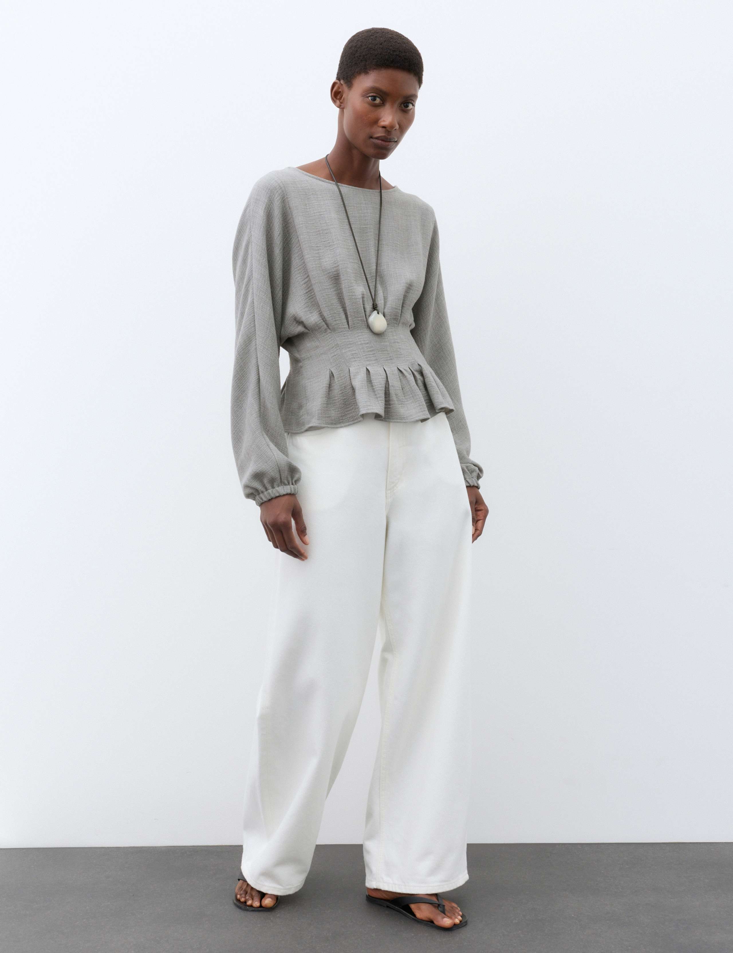 Textured Pleat Detail Blouson Sleeve Blouse 4 of 7