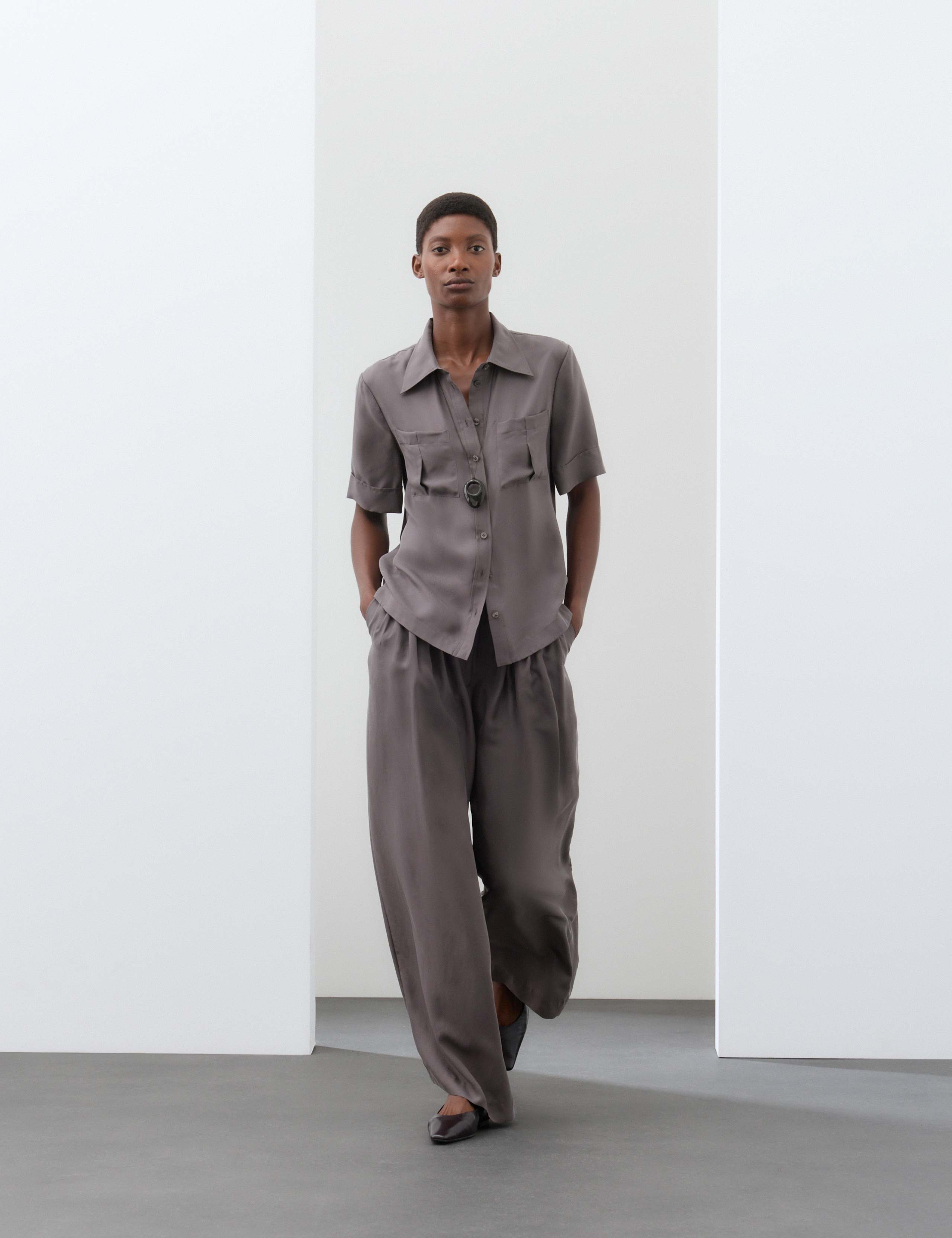 Pure Silk Collared Utility Shirt 4 of 7