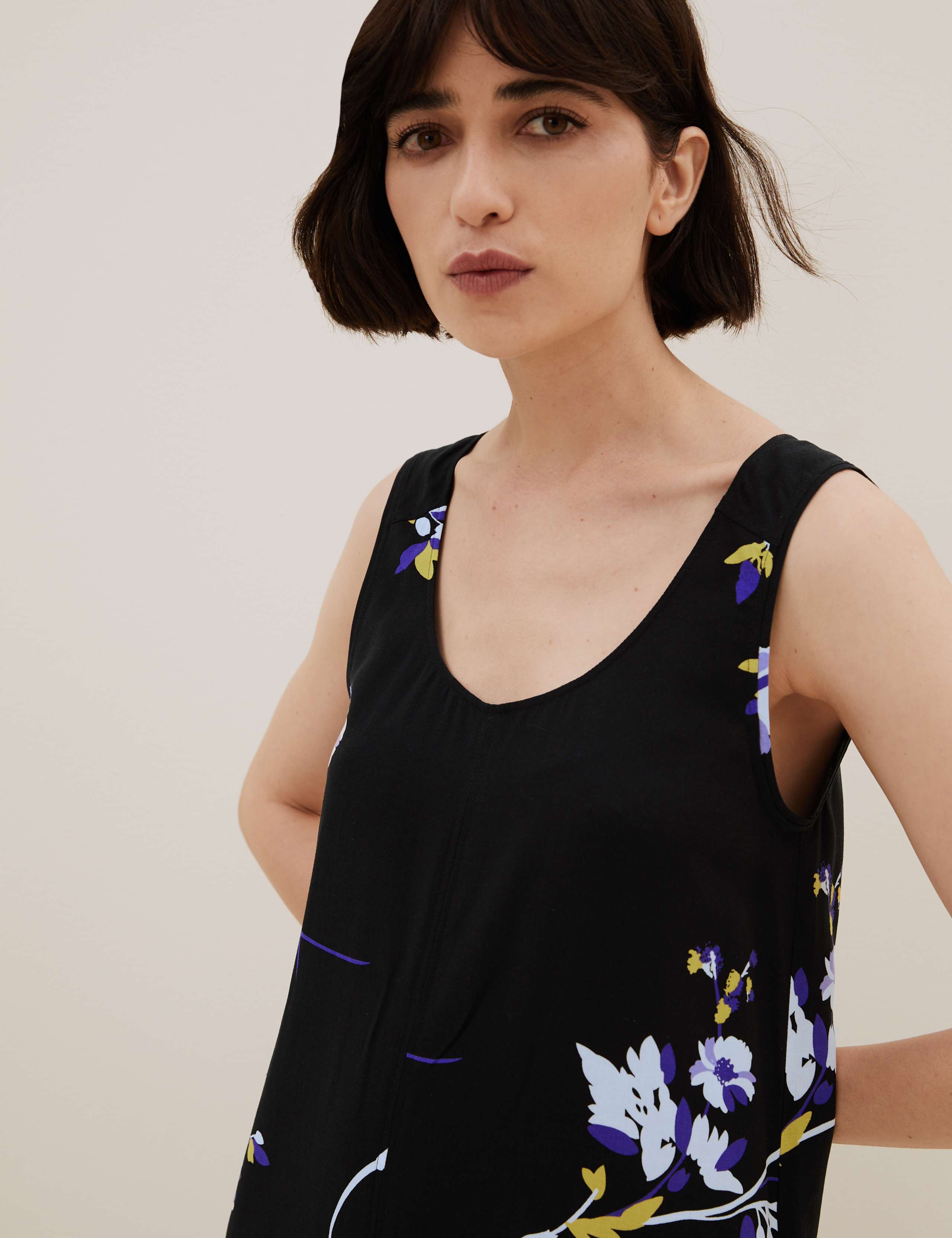Floral Maxi Column Dress with Linen 5 of 7