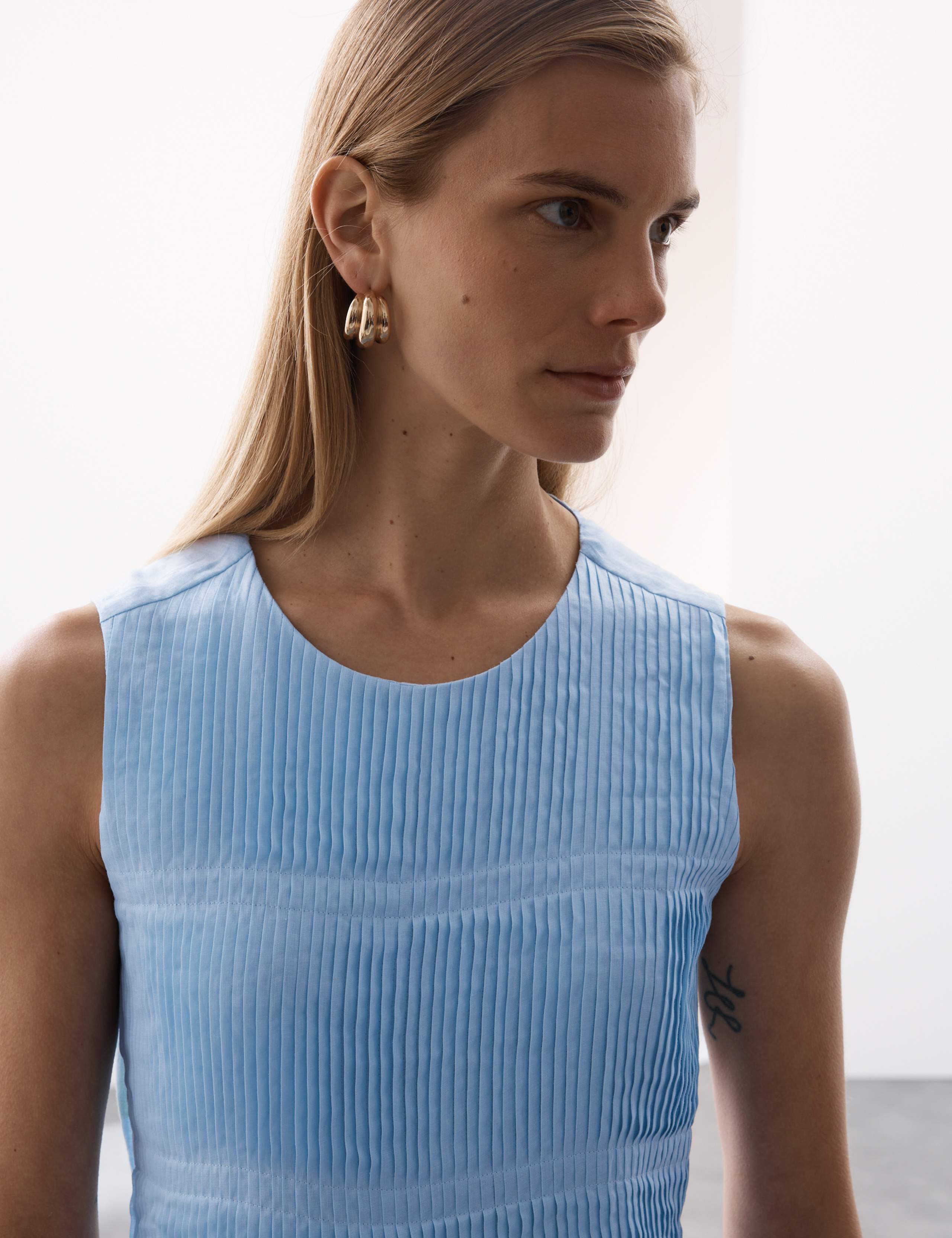 Pure Ramie Round Neck Pintuck Midi Shirred Dress 5 of 7