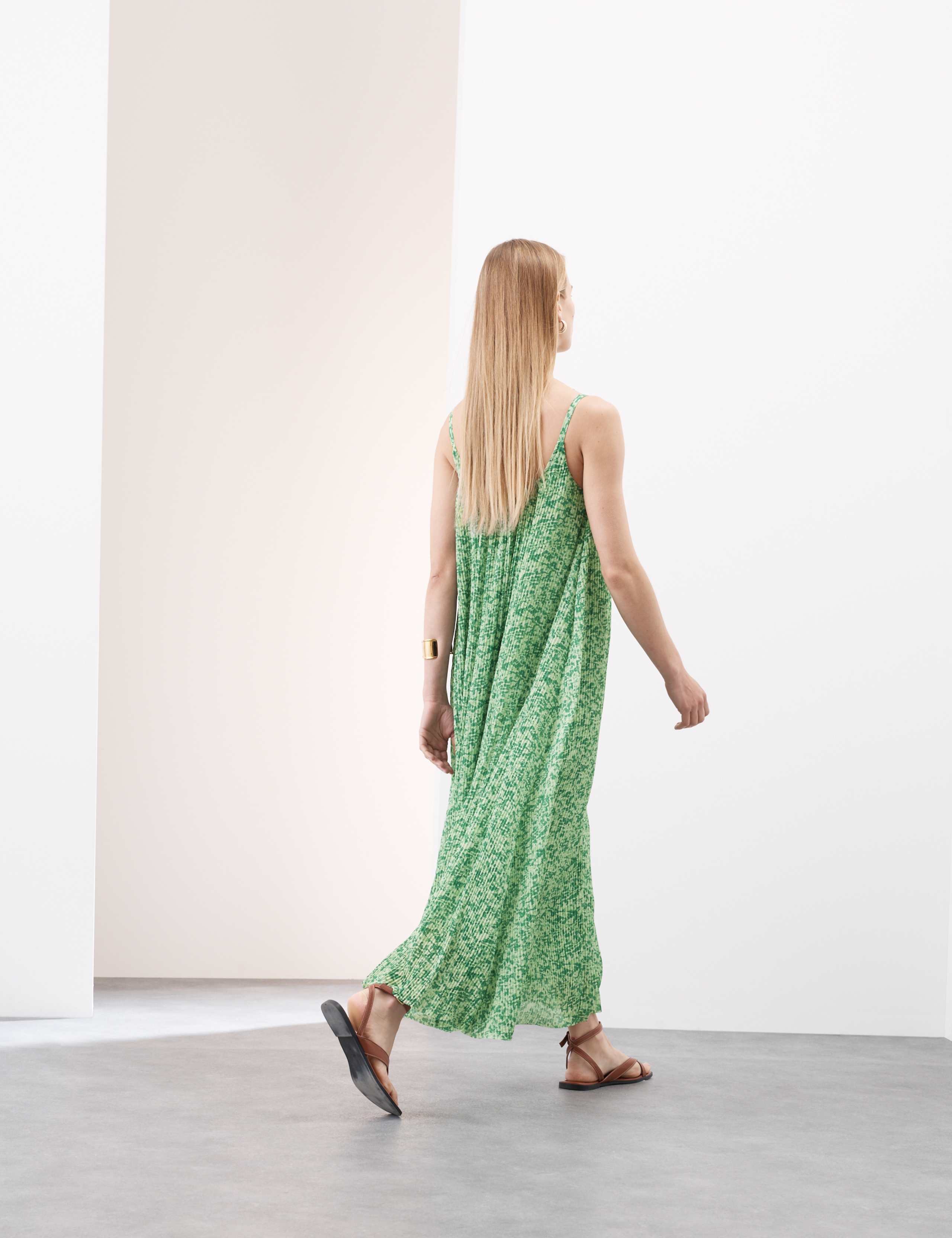 Plisse Printed V-Neck Midaxi Cami Dress 5 of 7