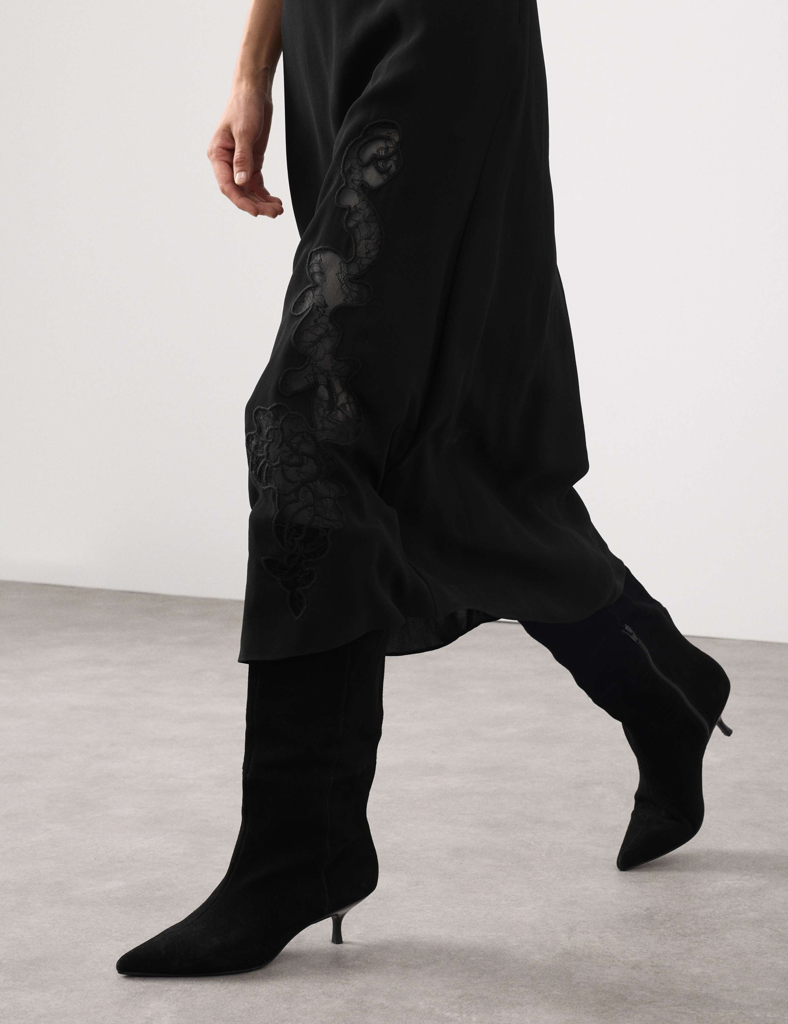 Lace Detail Midaxi Dress 7 of 7