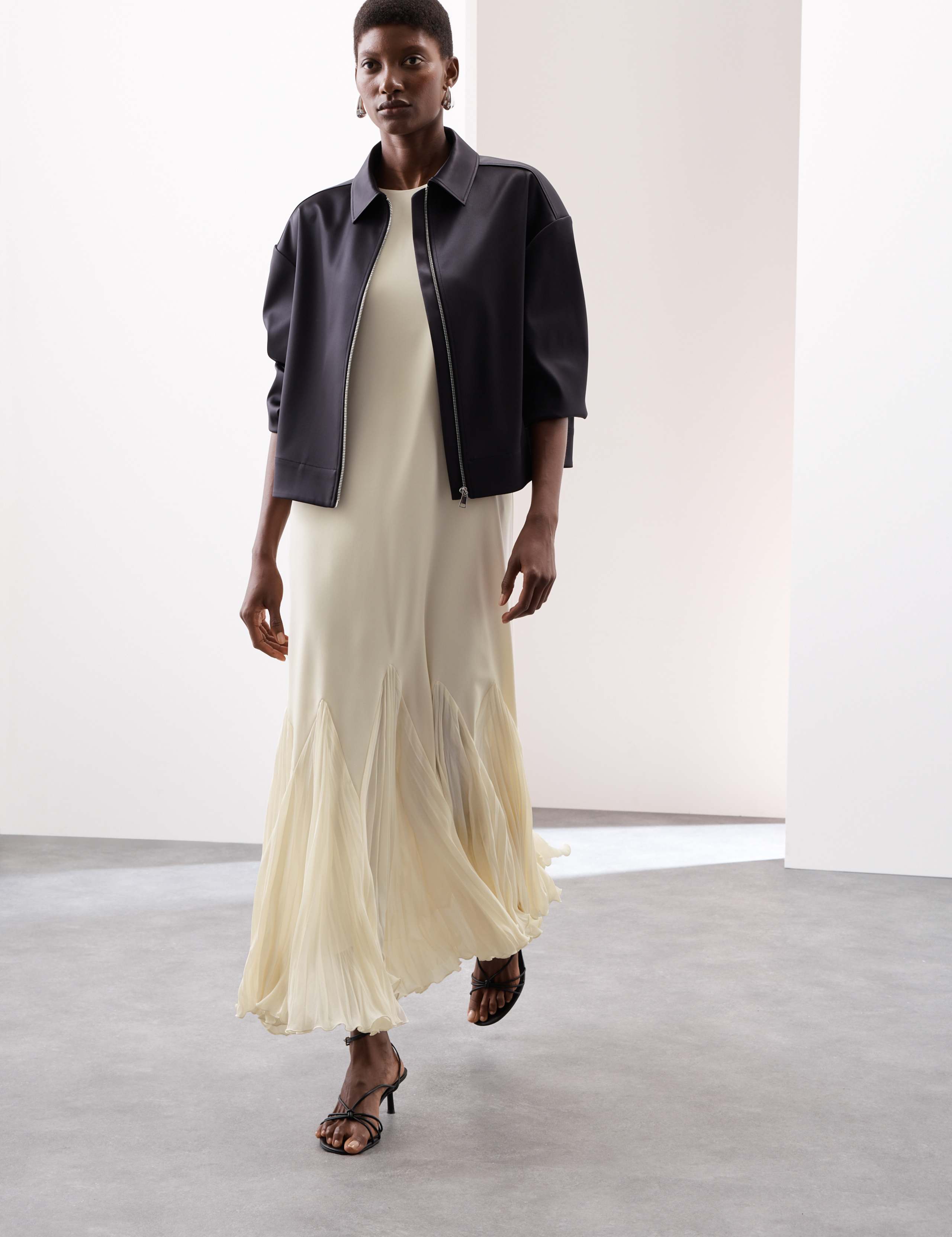 Godet Hem Maxi Dress 6 of 7