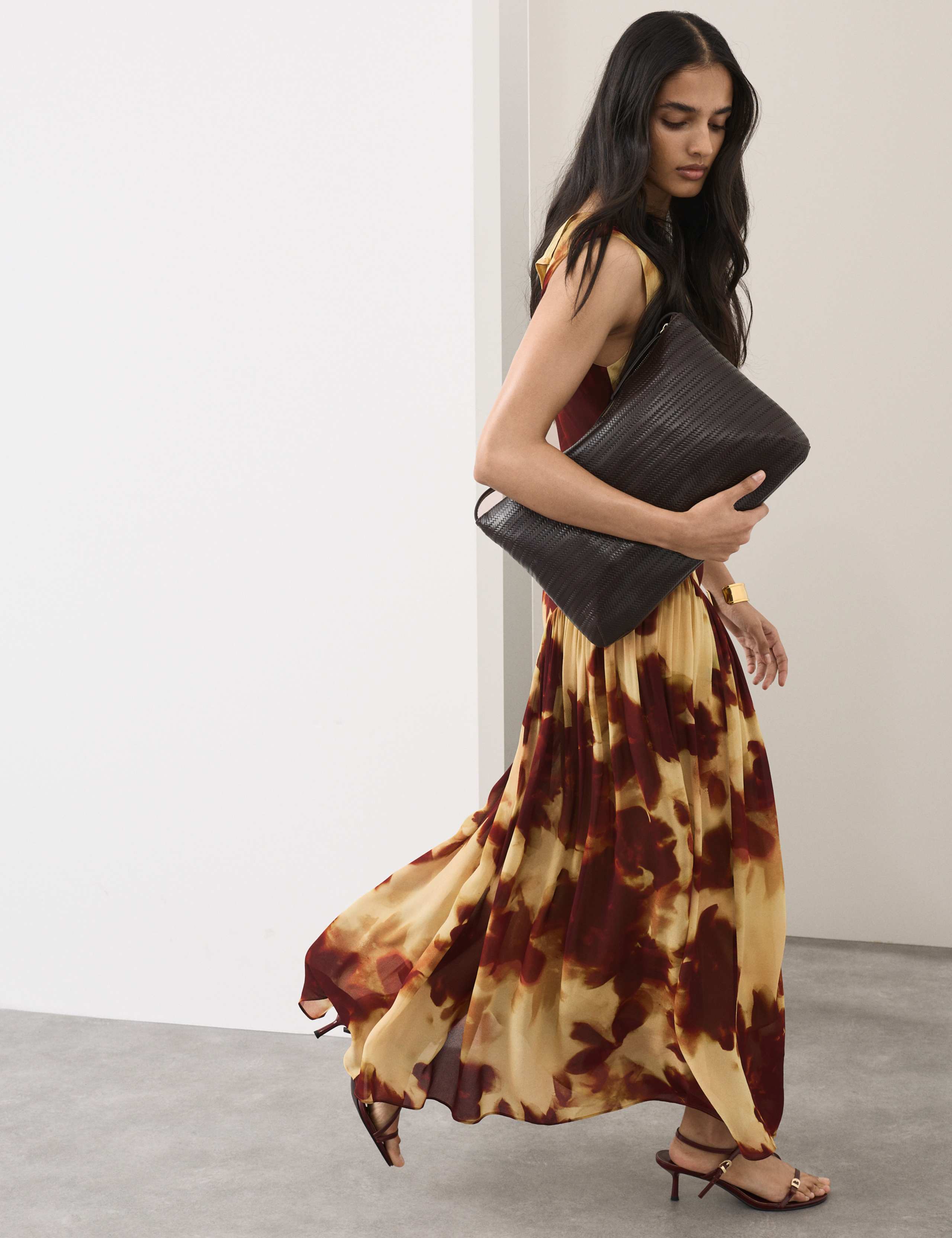 Printed Asymmetric Midaxi Dress 5 of 7