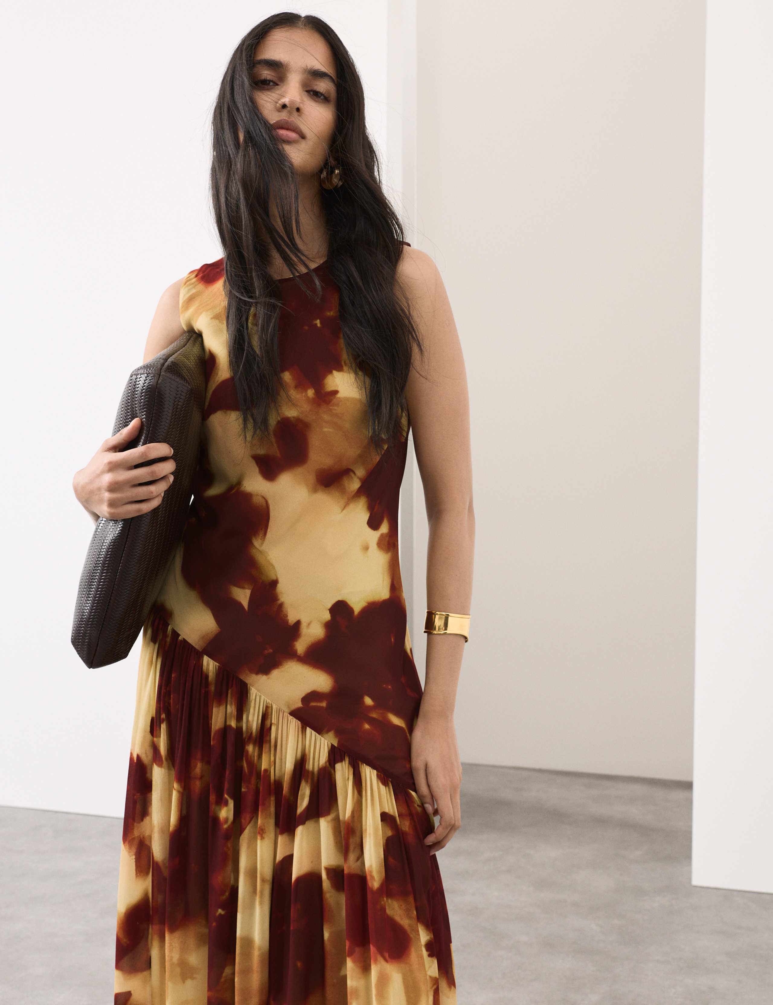 Printed Asymmetric Midaxi Dress 6 of 7