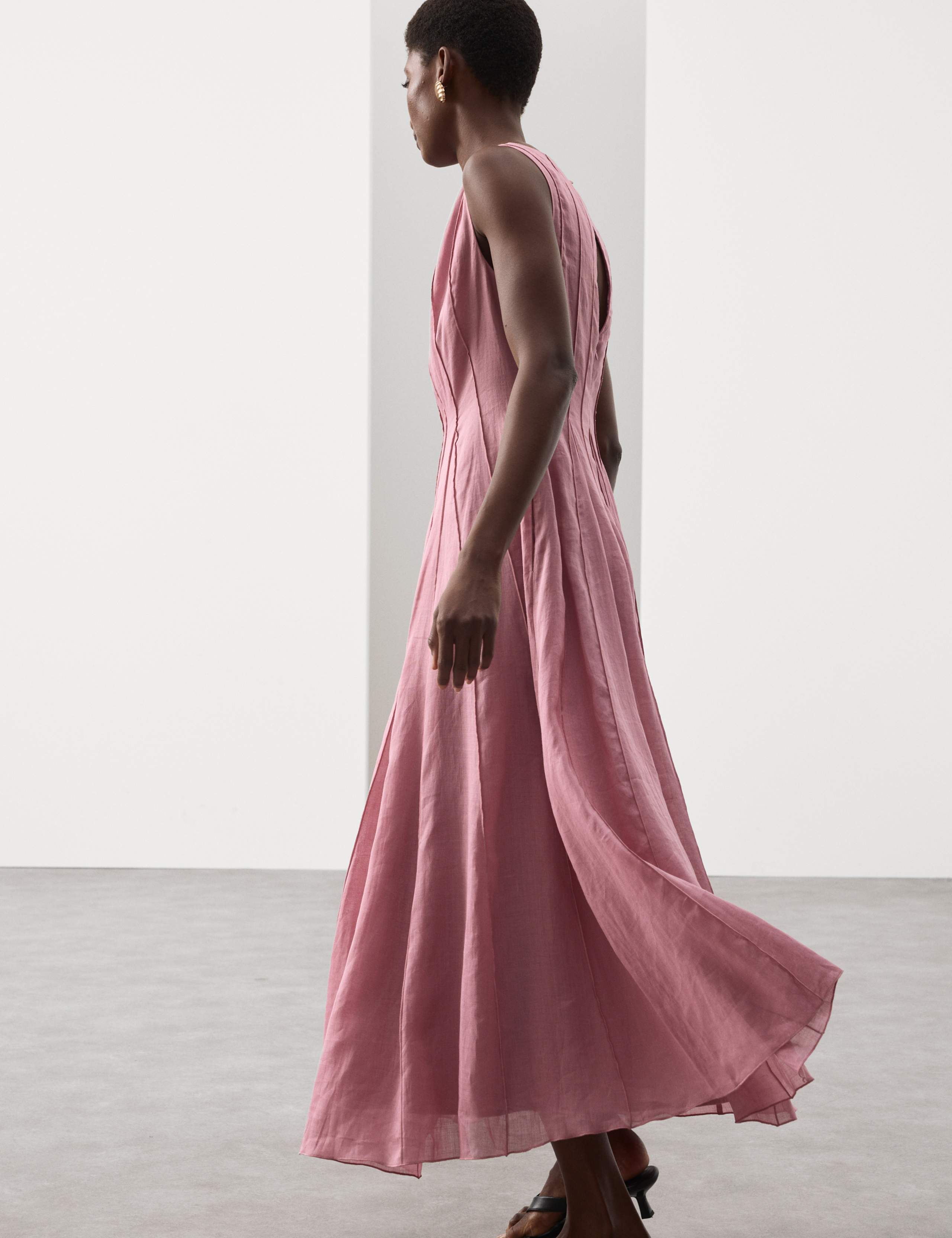 Pure Ramie Godet Waisted Maxi Dress 5 of 7