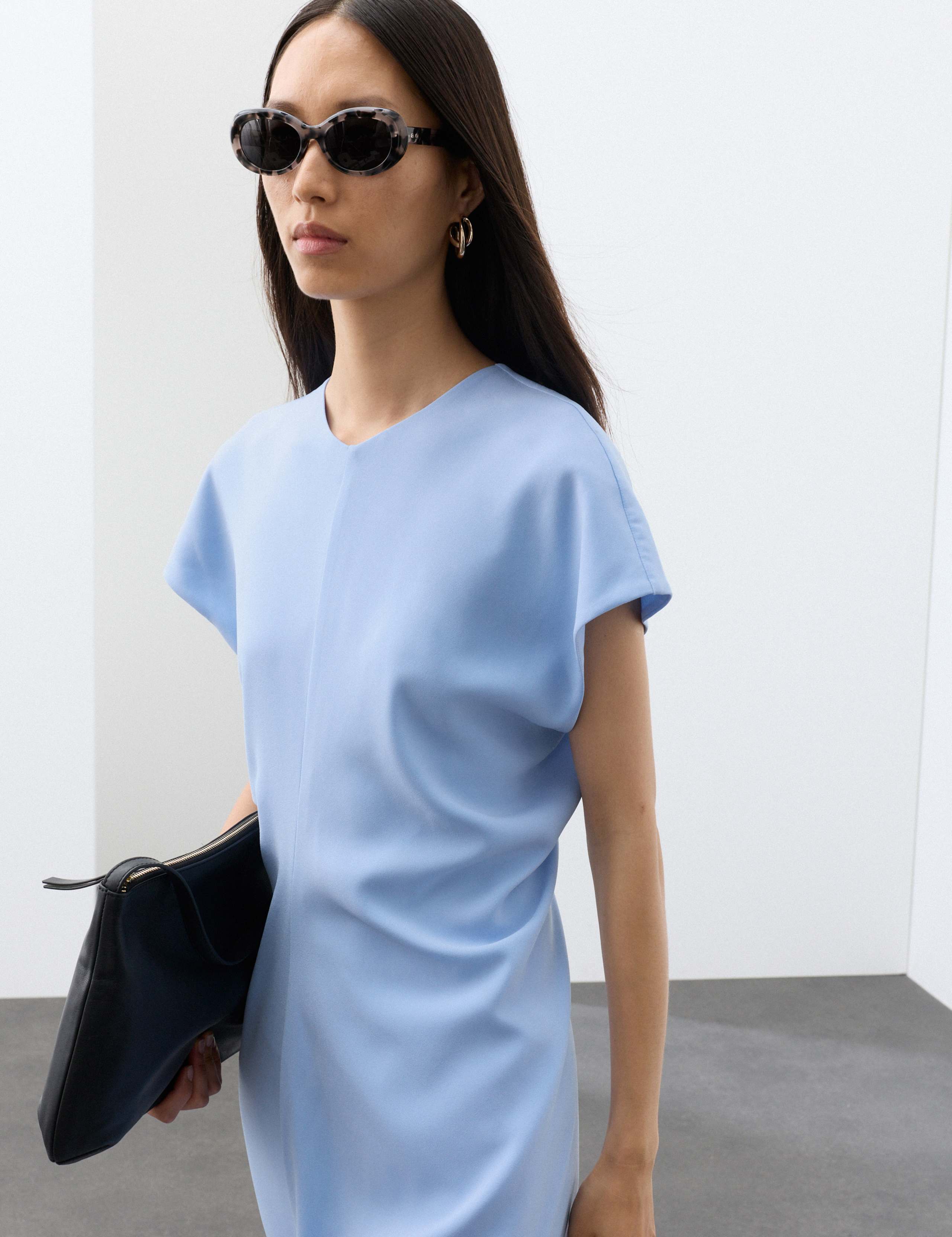 V-Neck Midi Waisted Dress 6 of 7