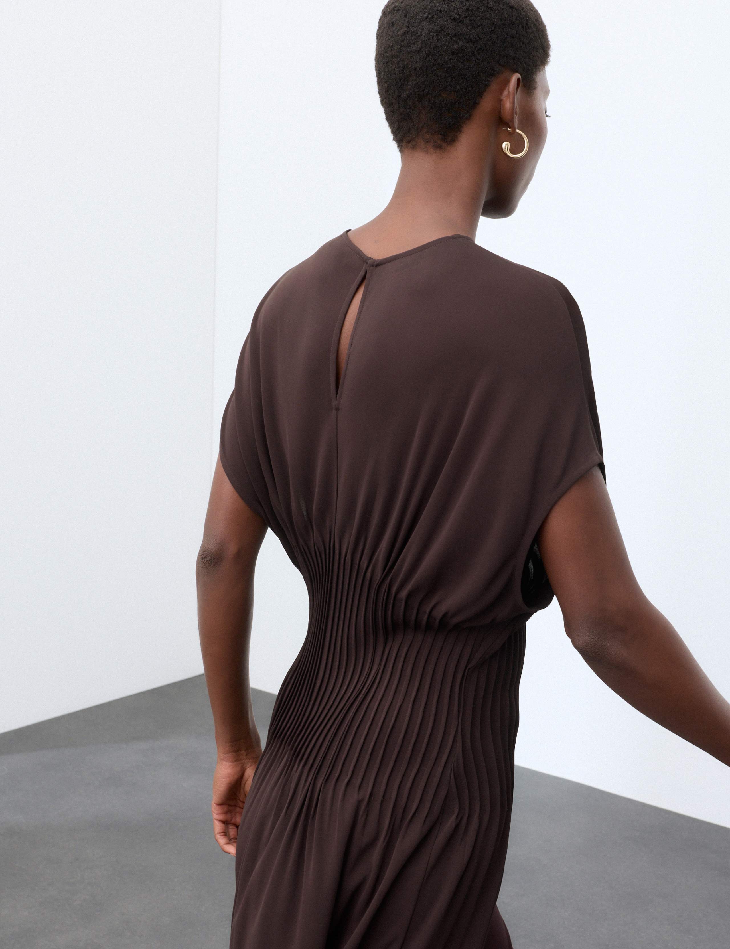 Jersey Pintuck Maxi Dress 7 of 7