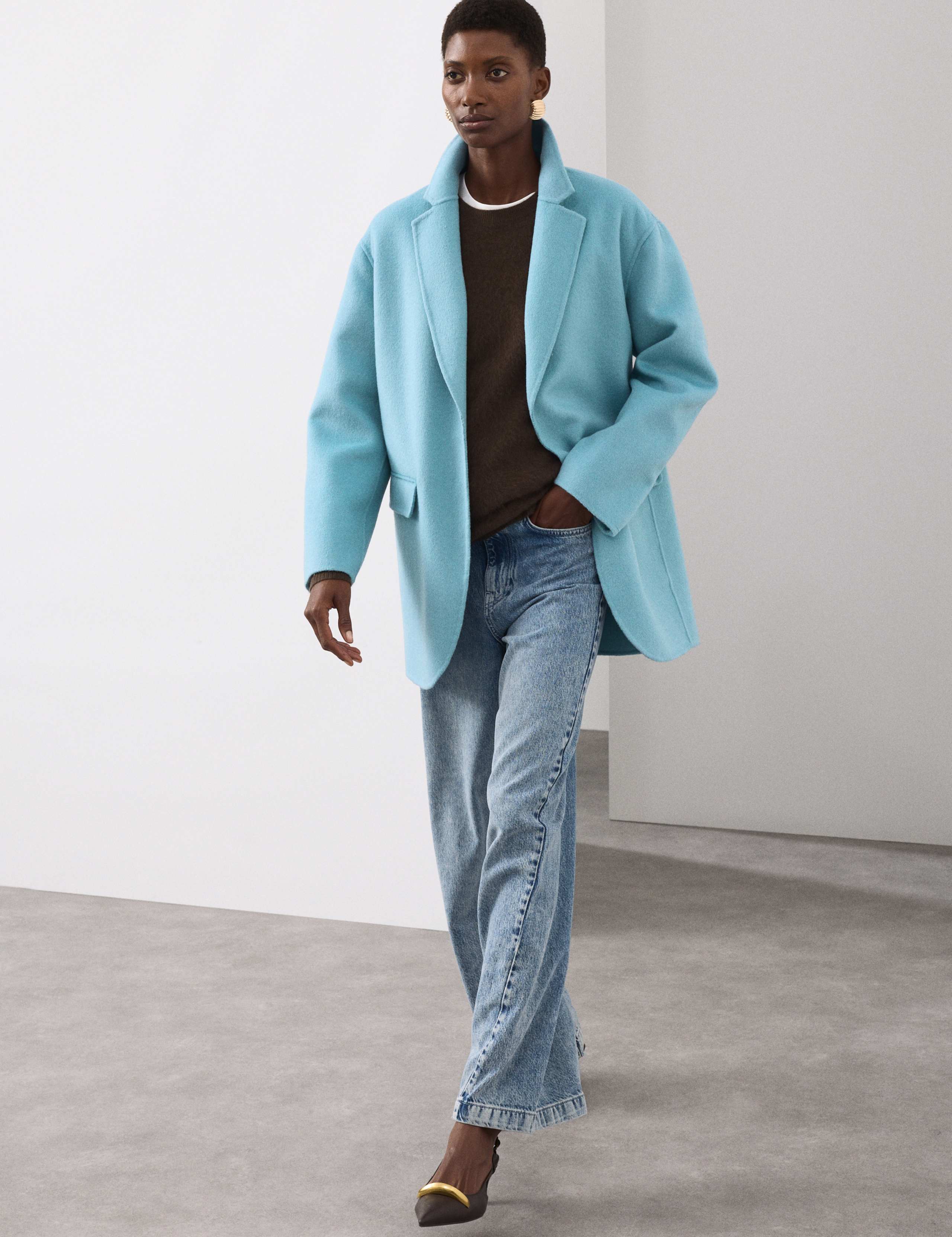 Wool Blend Single Breasted Blazer 3 of 7