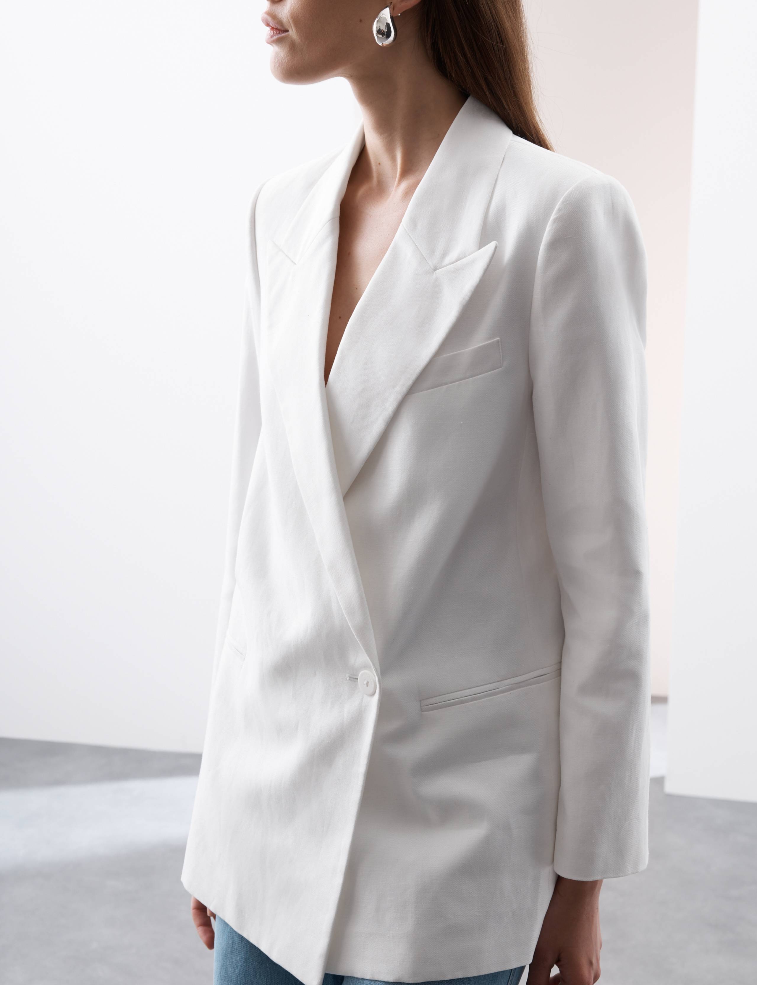 Linen Blend Single Breasted Blazer 6 of 7