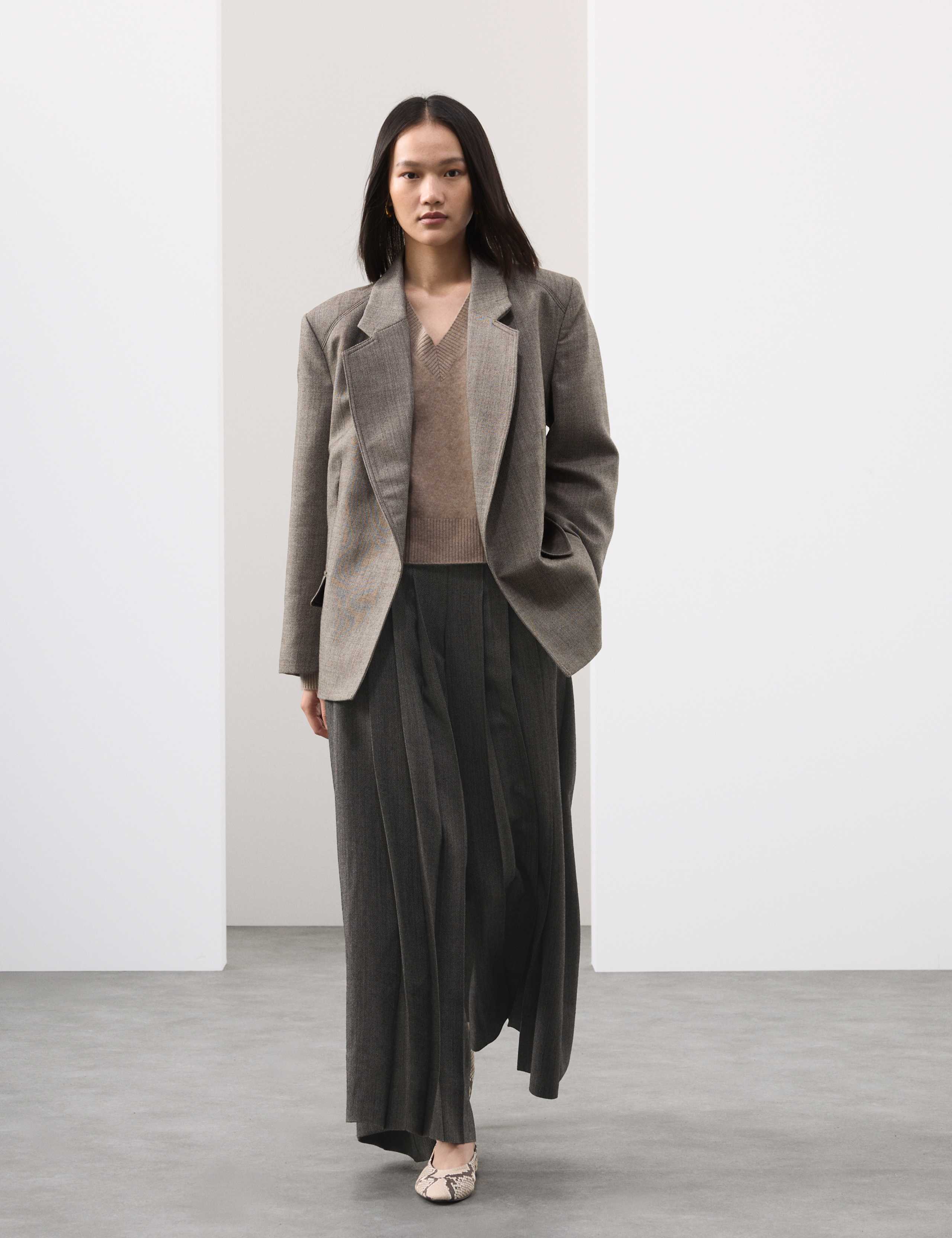 Pure Wool Relaxed Blazer 3 of 7