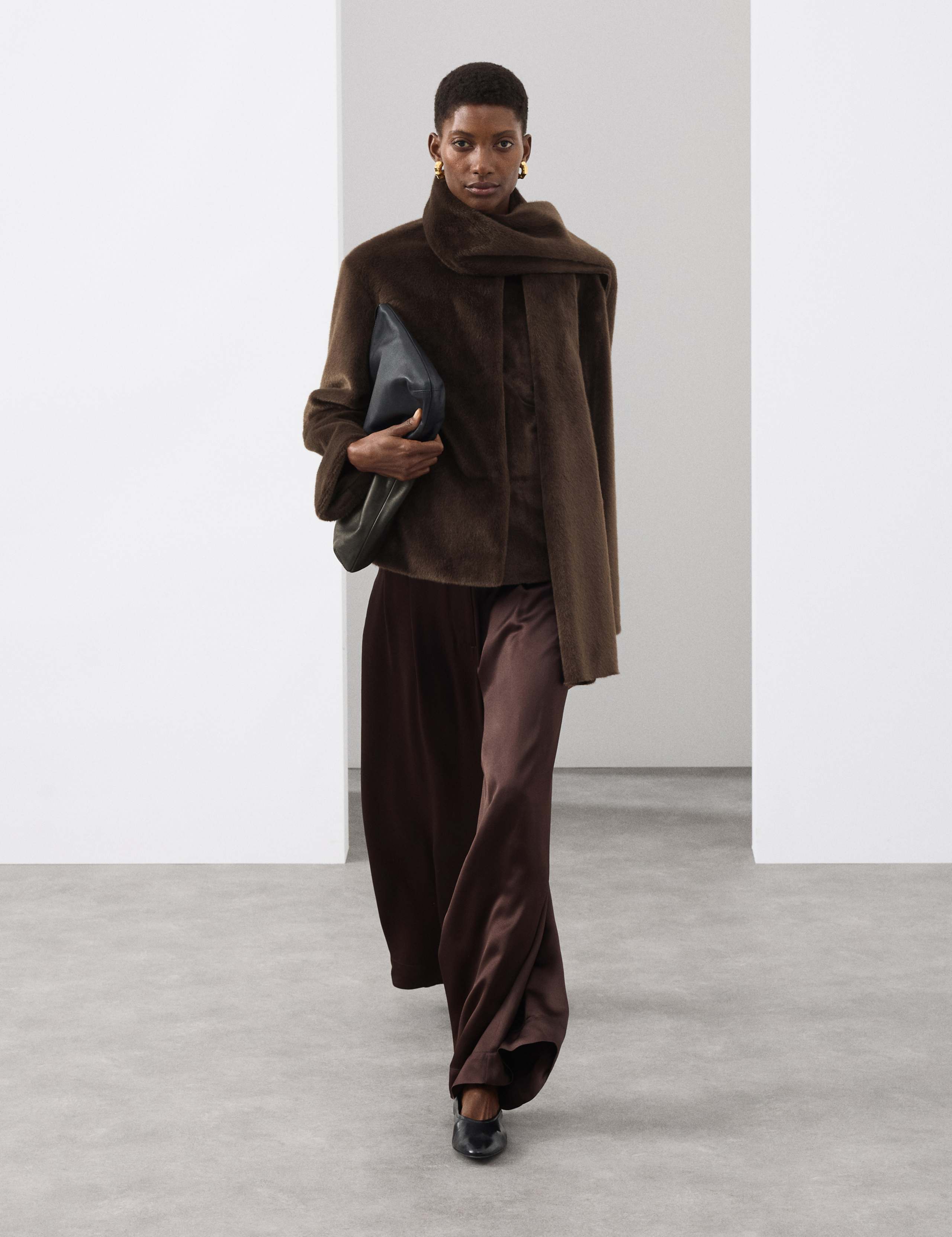 Faux Fur Detachable Scarf Coat 3 of 7