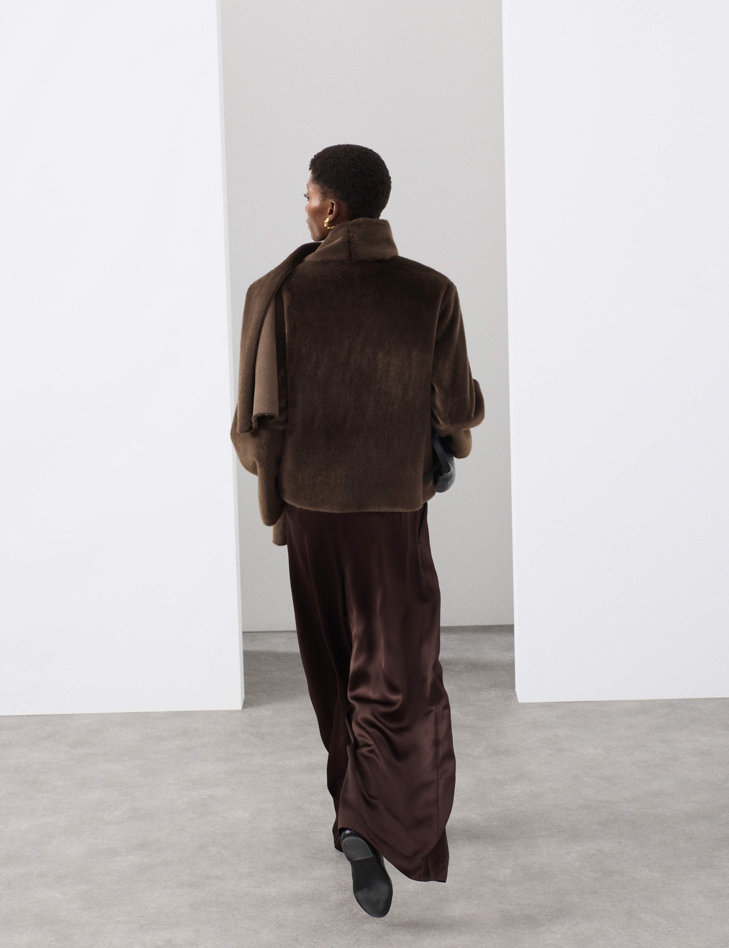 Faux Fur Detachable Scarf Coat 7 of 7