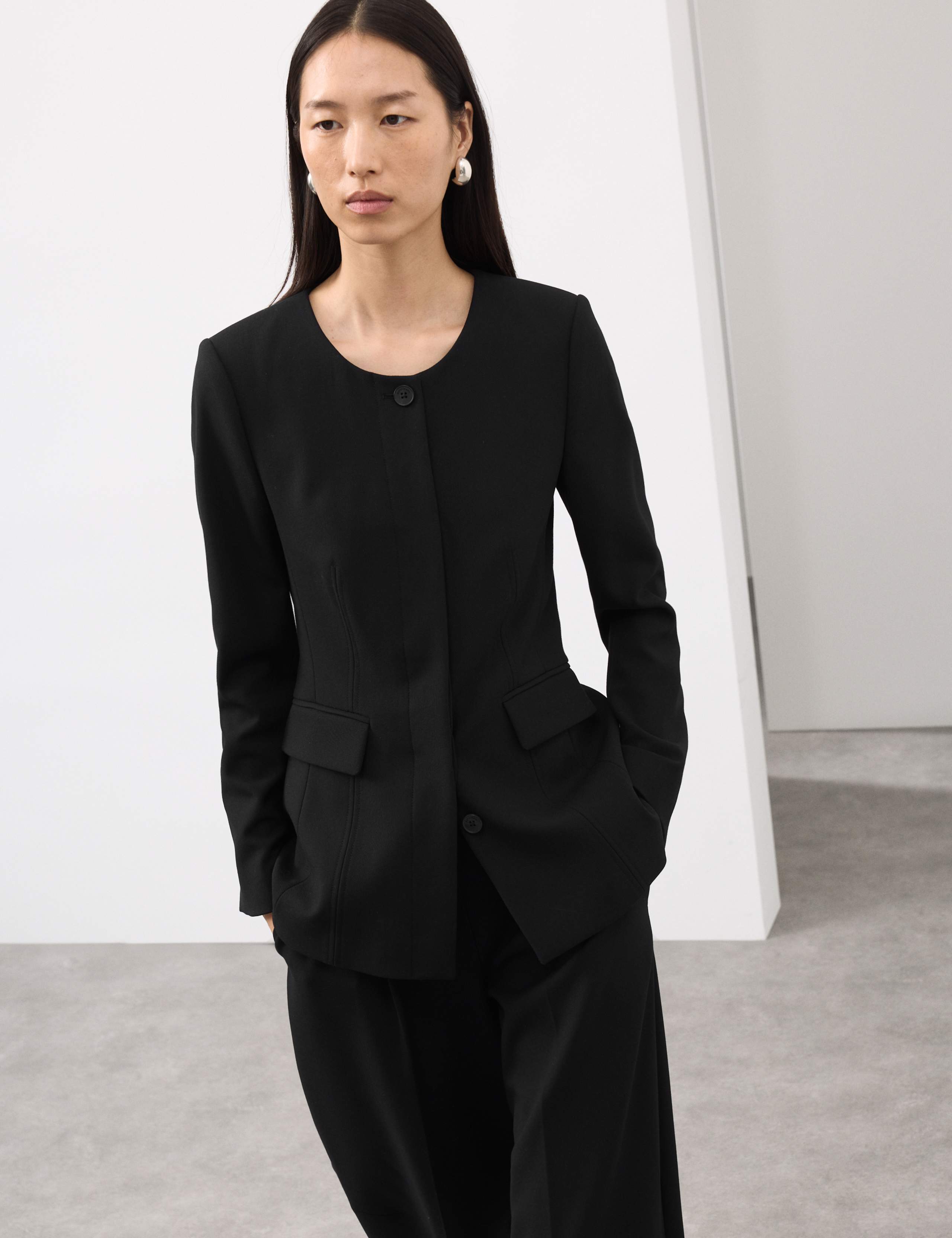 Collarless Longline Blazer with Wool 4 of 7