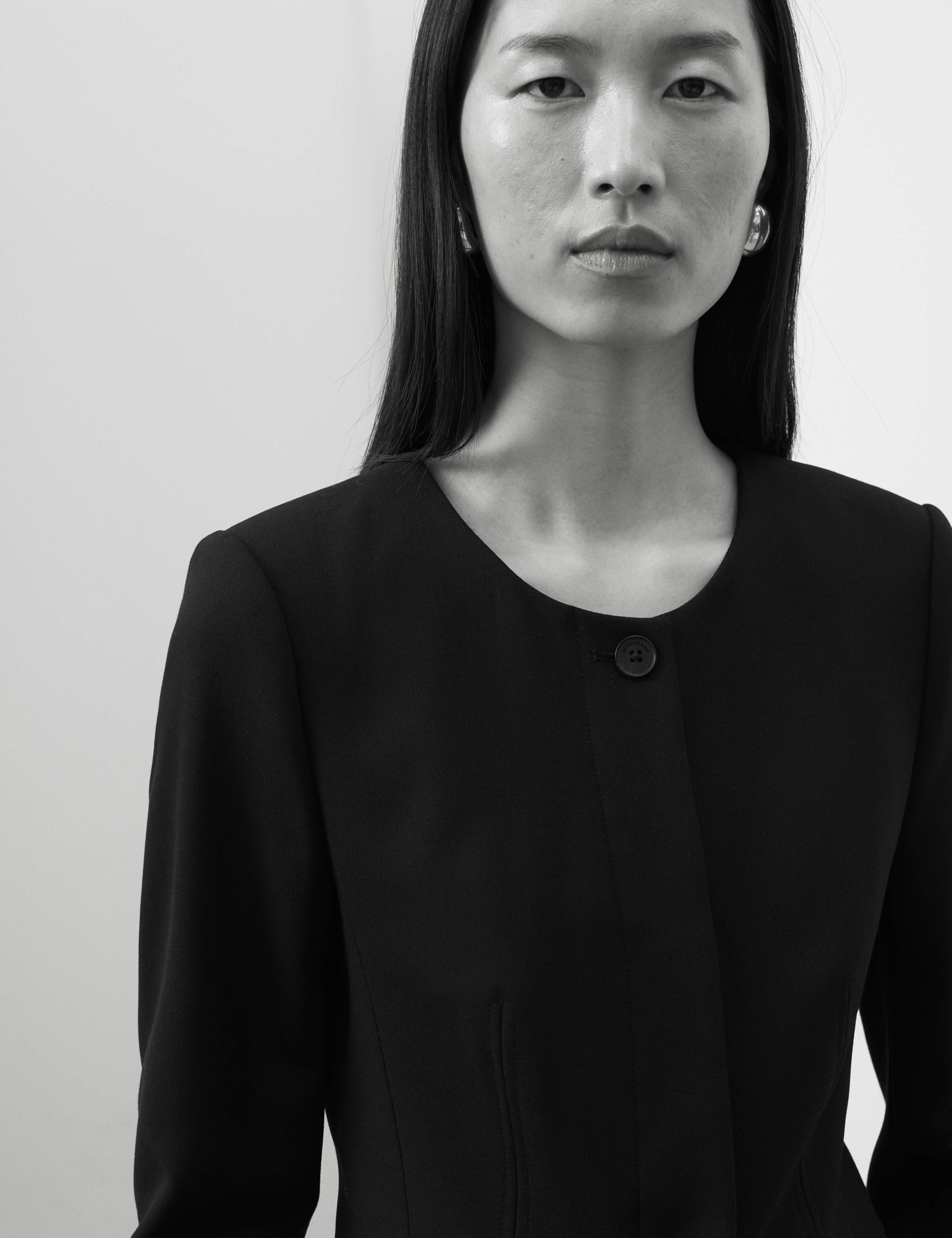 Collarless Longline Blazer with Wool 5 of 7