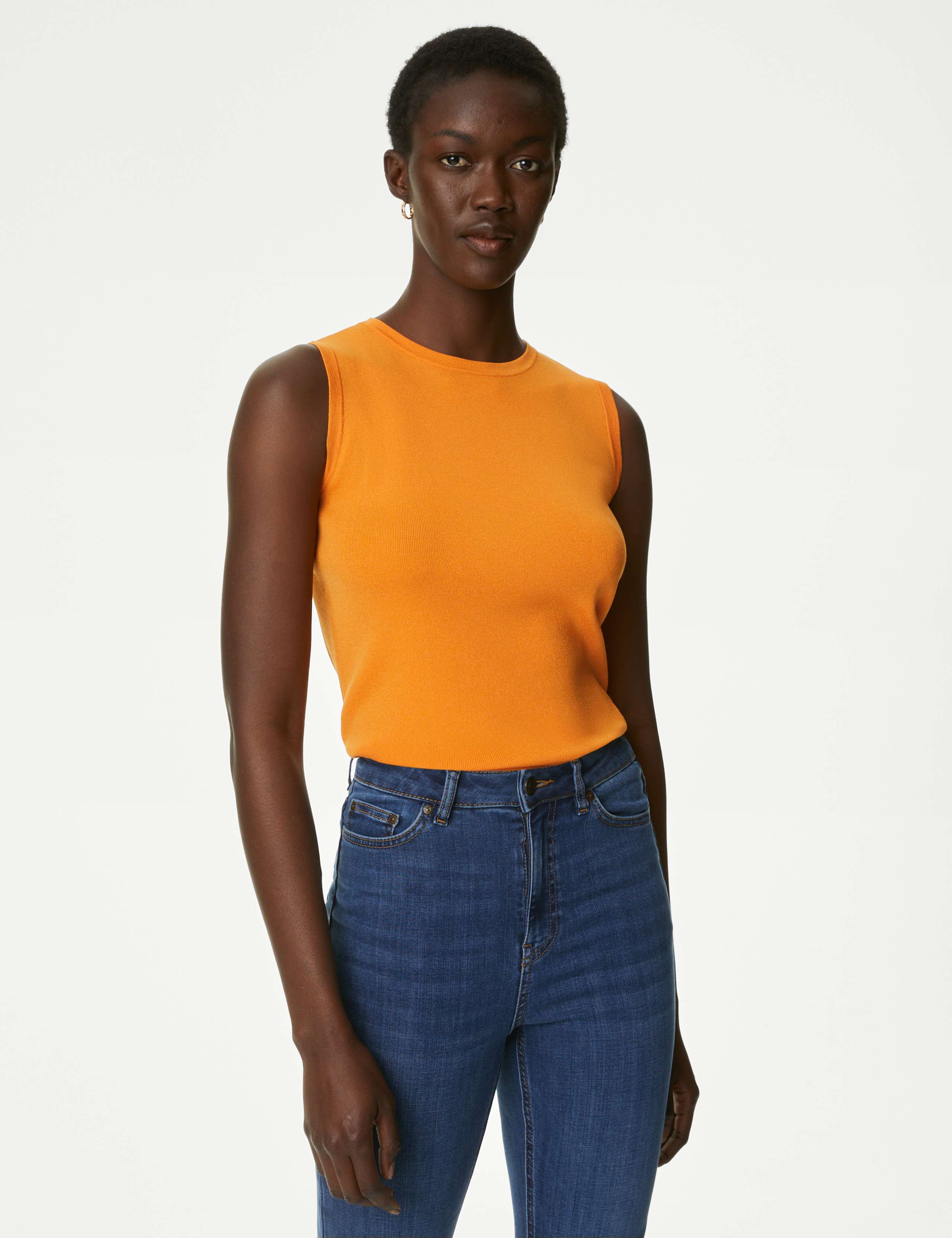 Round Neck Knitted Vest 4 of 6