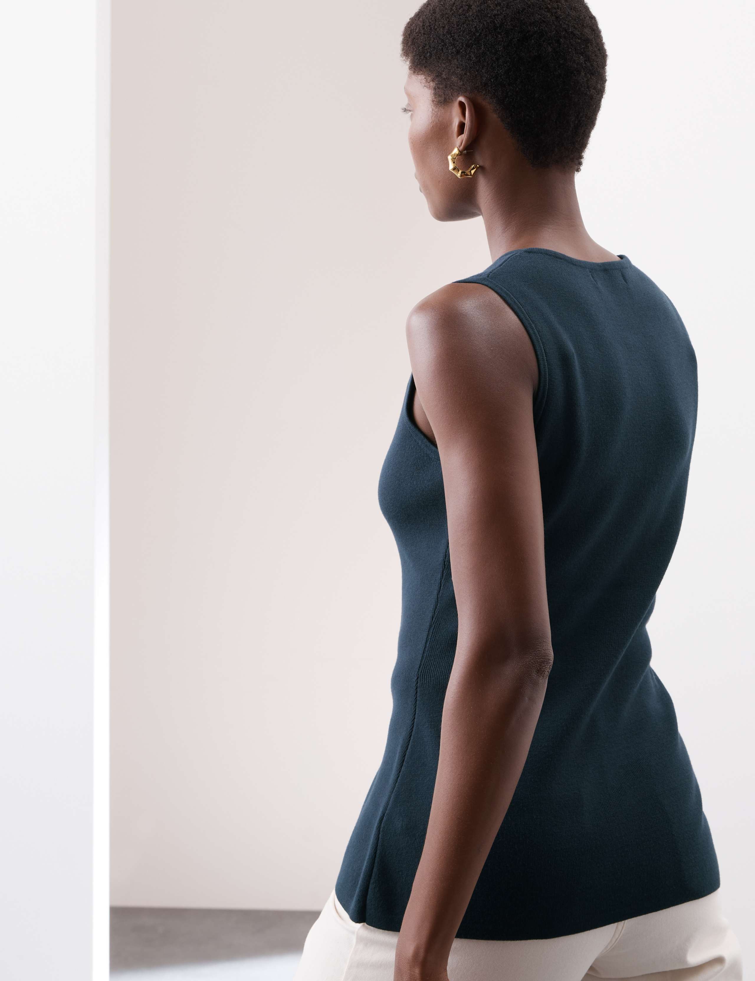 Fitted Longline Waistcoat 4 of 6