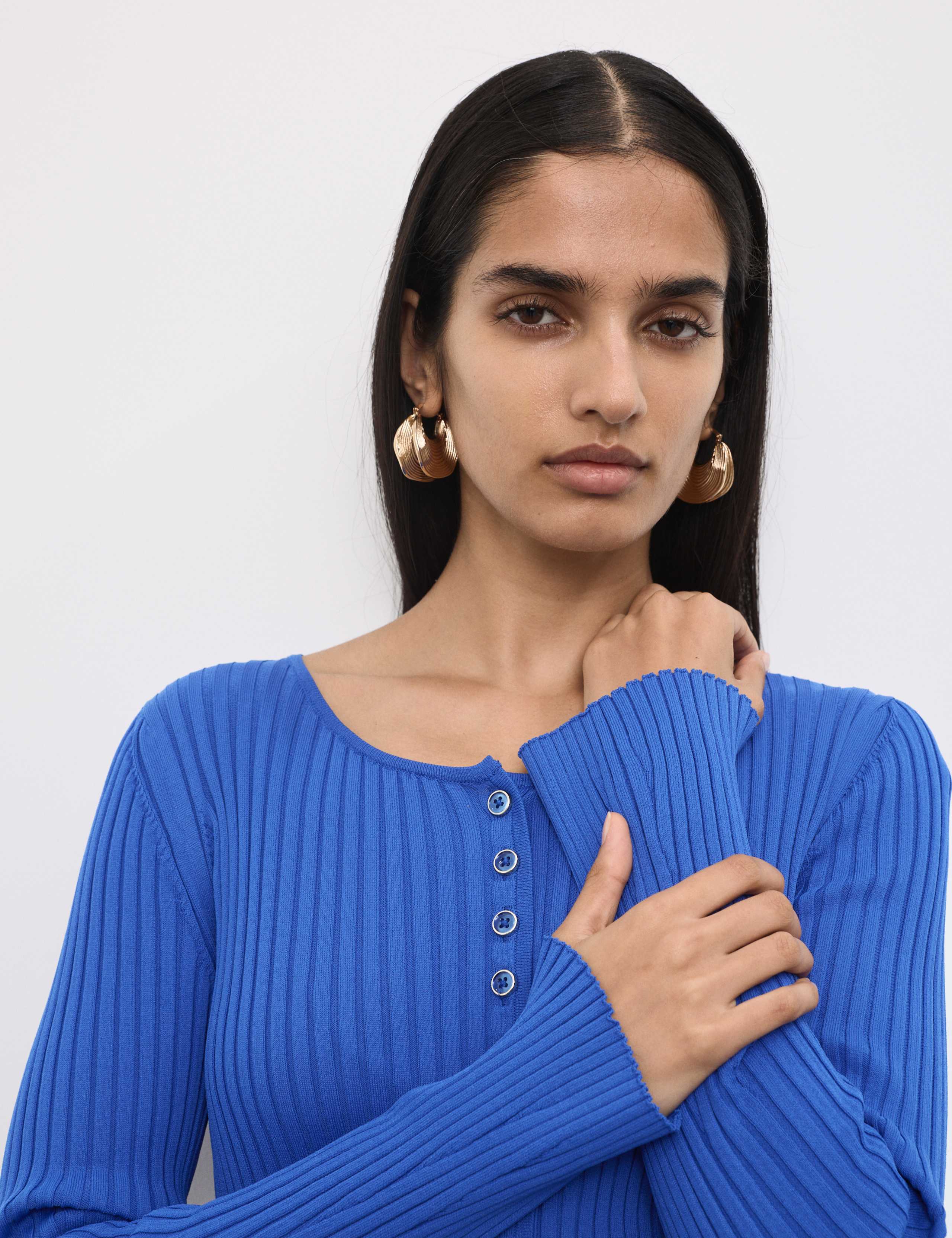 Ribbed Crew Neck Cardigan 3 of 7