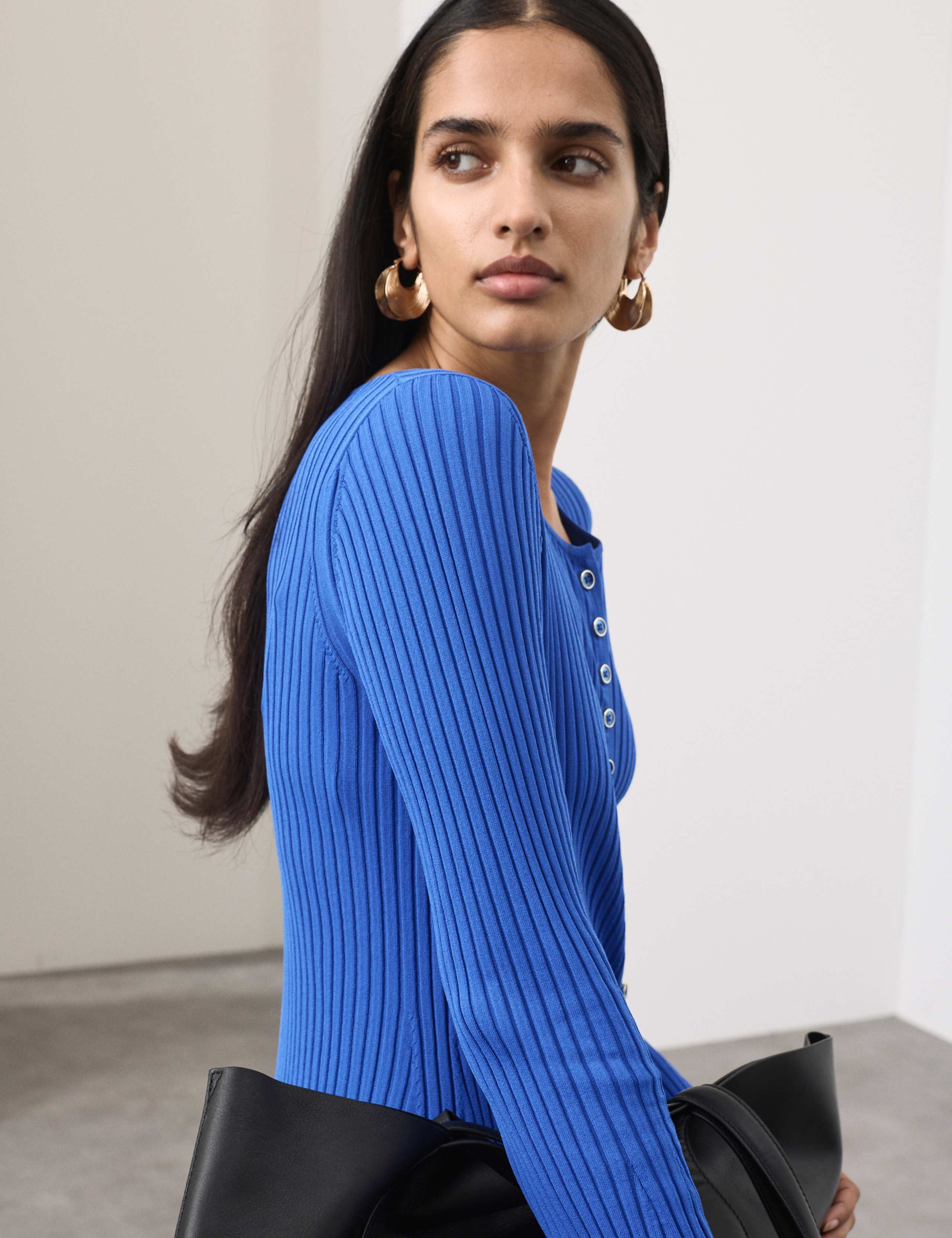 Ribbed Crew Neck Cardigan 4 of 7