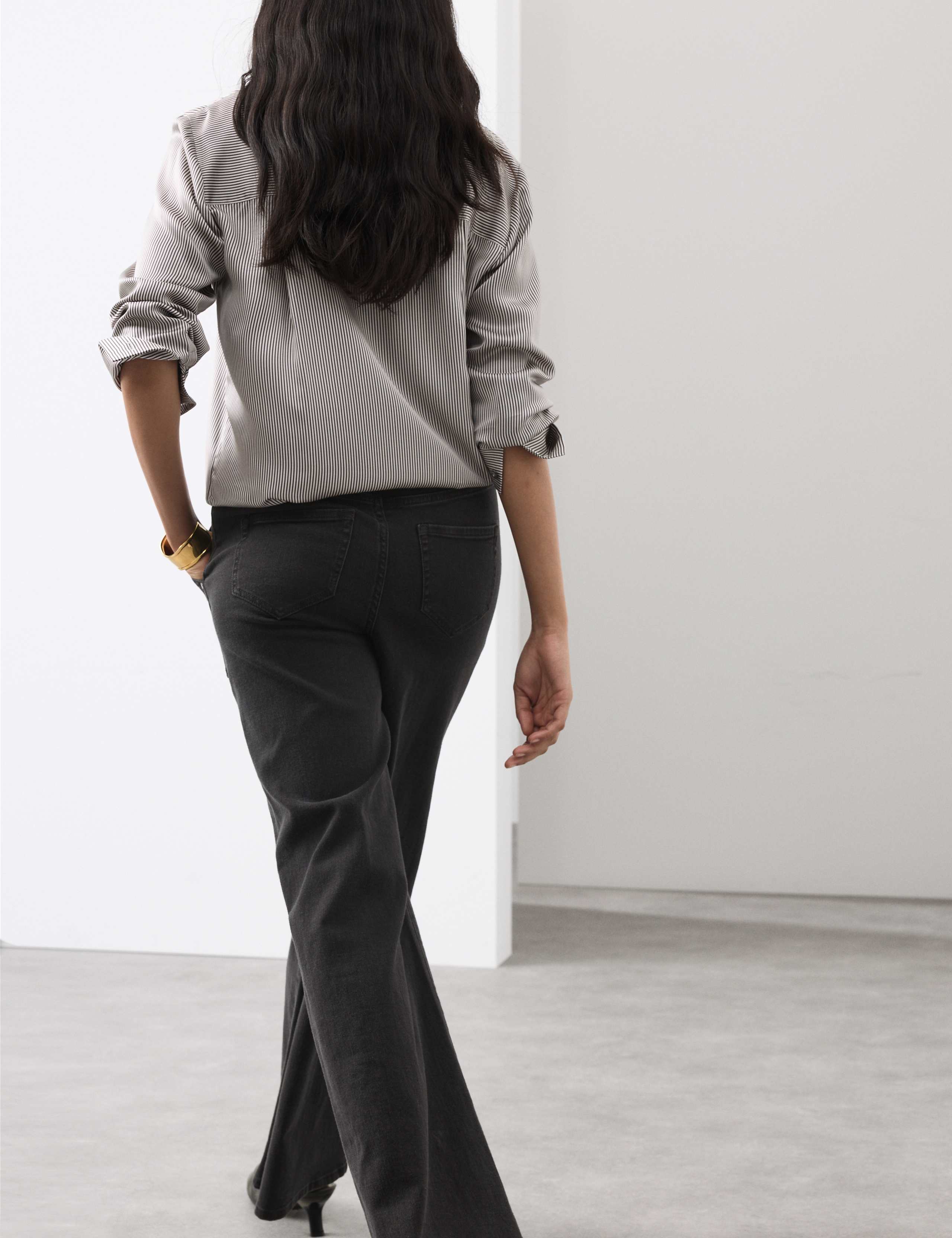 High Waisted Straight Leg Carpenter Jean 5 of 7