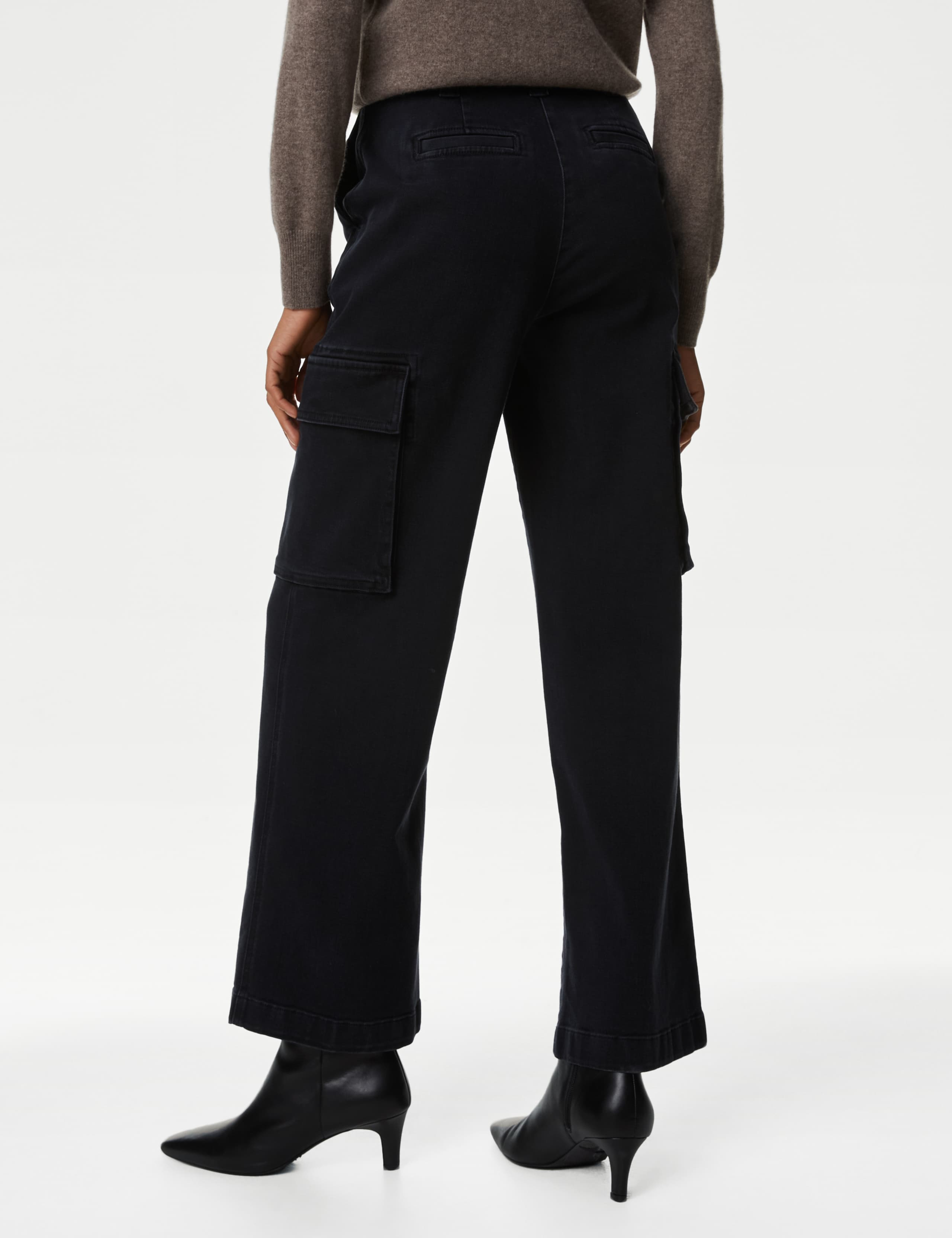 High Waisted Straight Leg Cargo Jeans 5 of 5