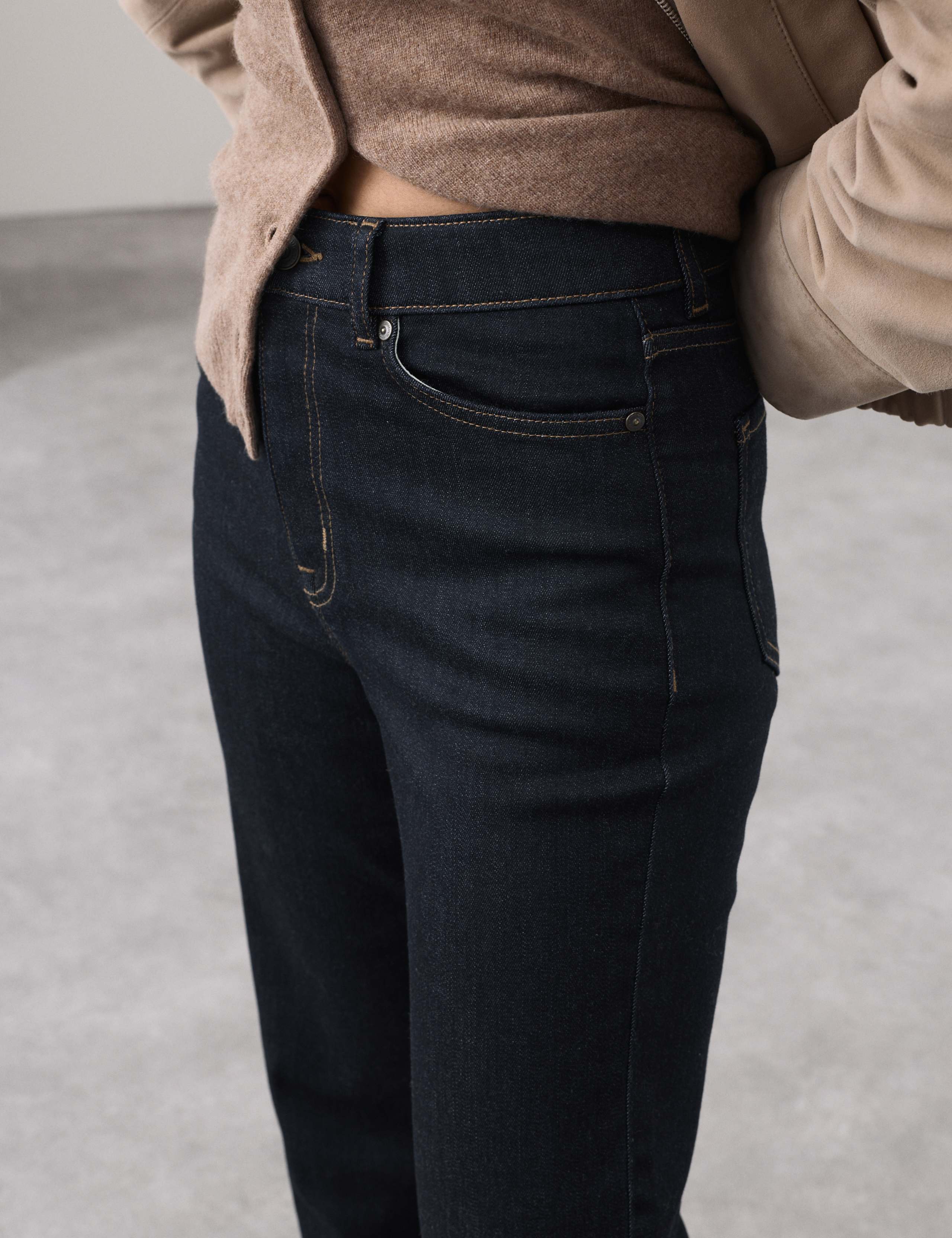 Lyocell Blend High Waisted Flared Jeans 4 of 7