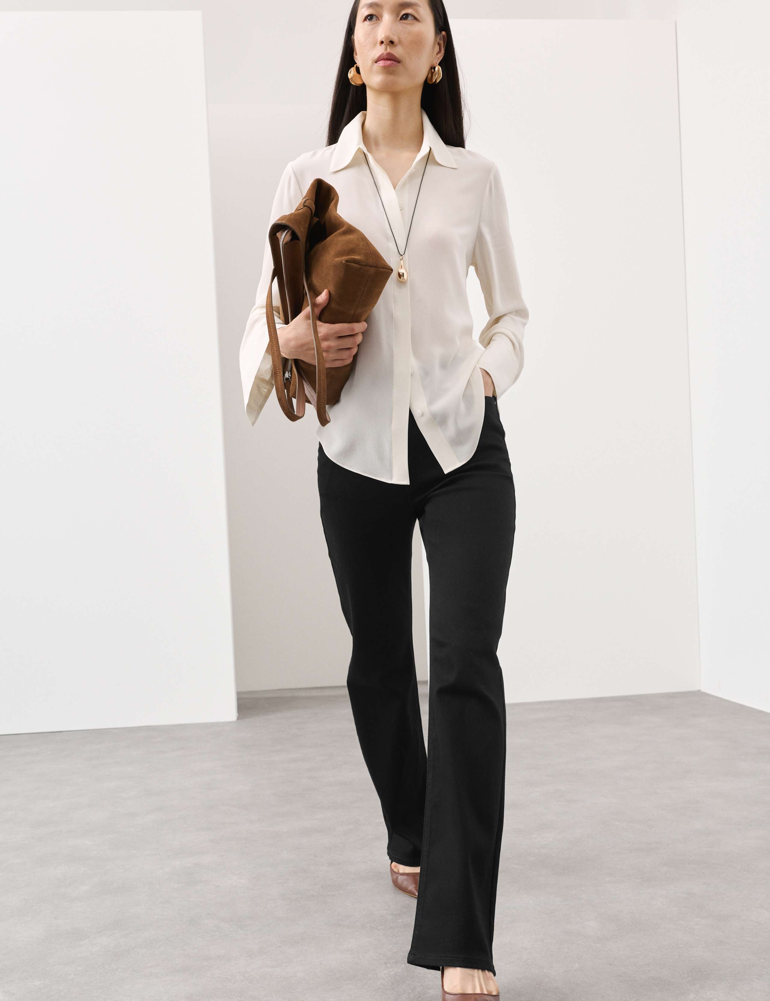 Lyocell Blend High Waisted Flared Jeans 6 of 6