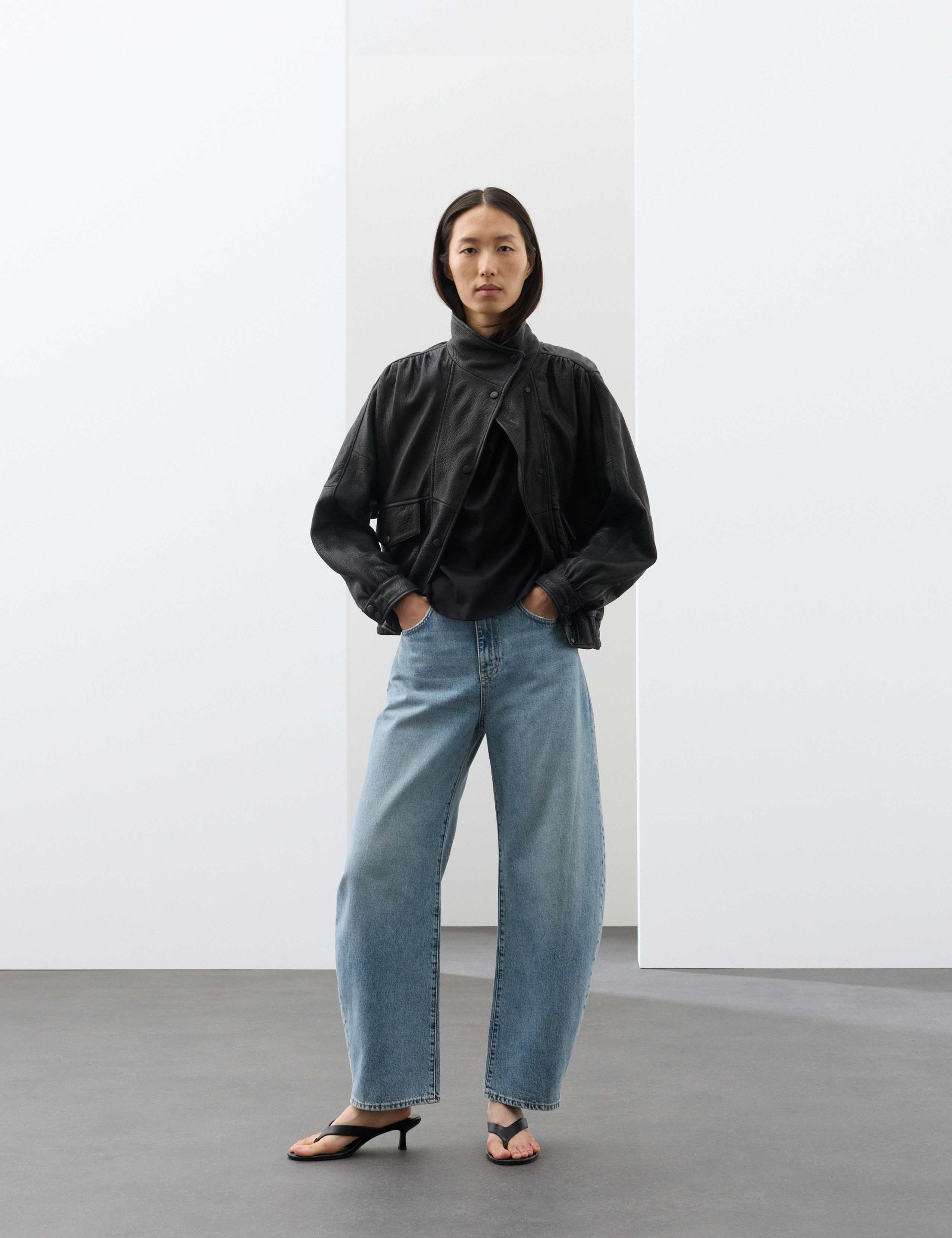 High Waisted Barrel Leg Jeans 1 of 7