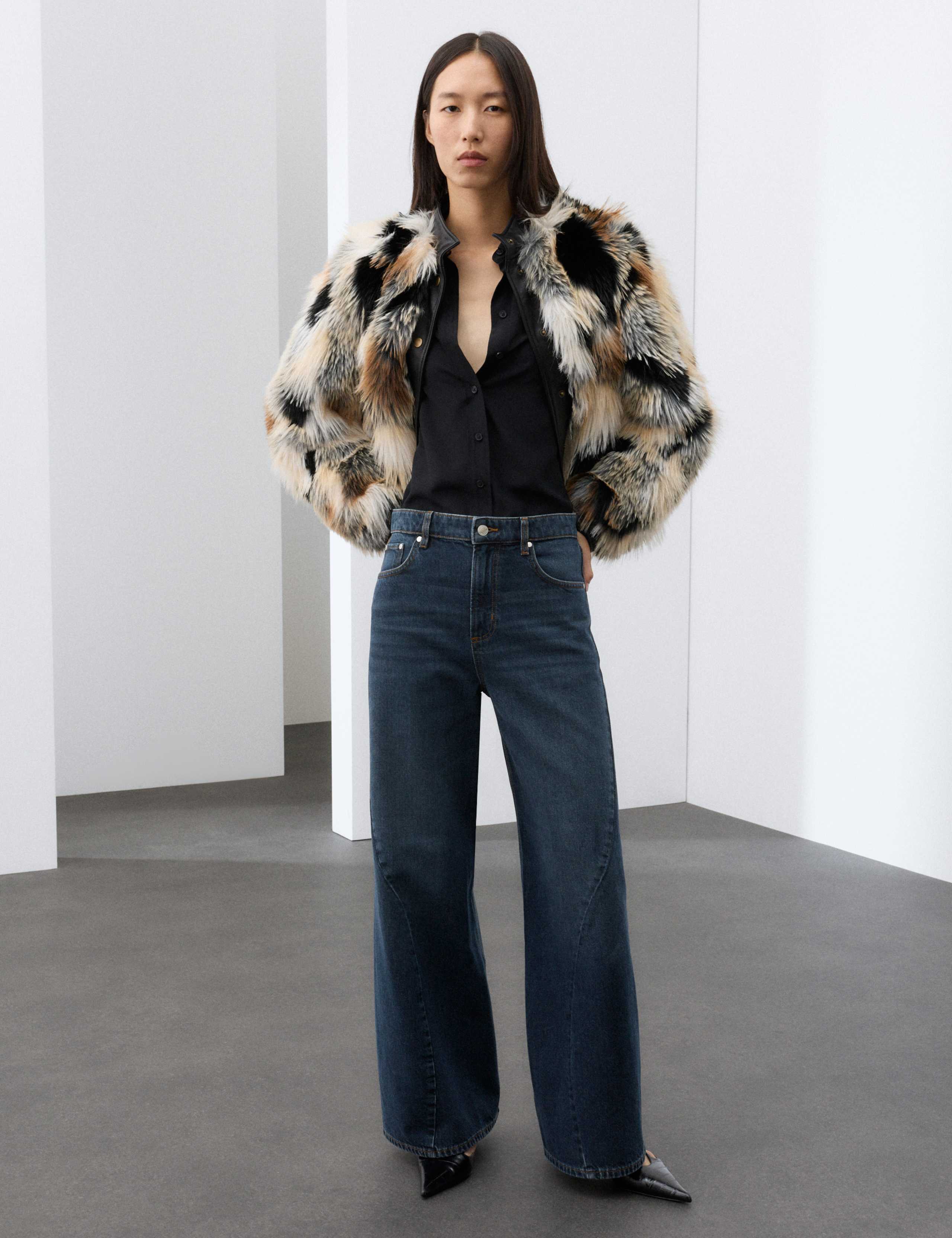 High Waisted Seam Detail Barrel Jeans 1 of 7