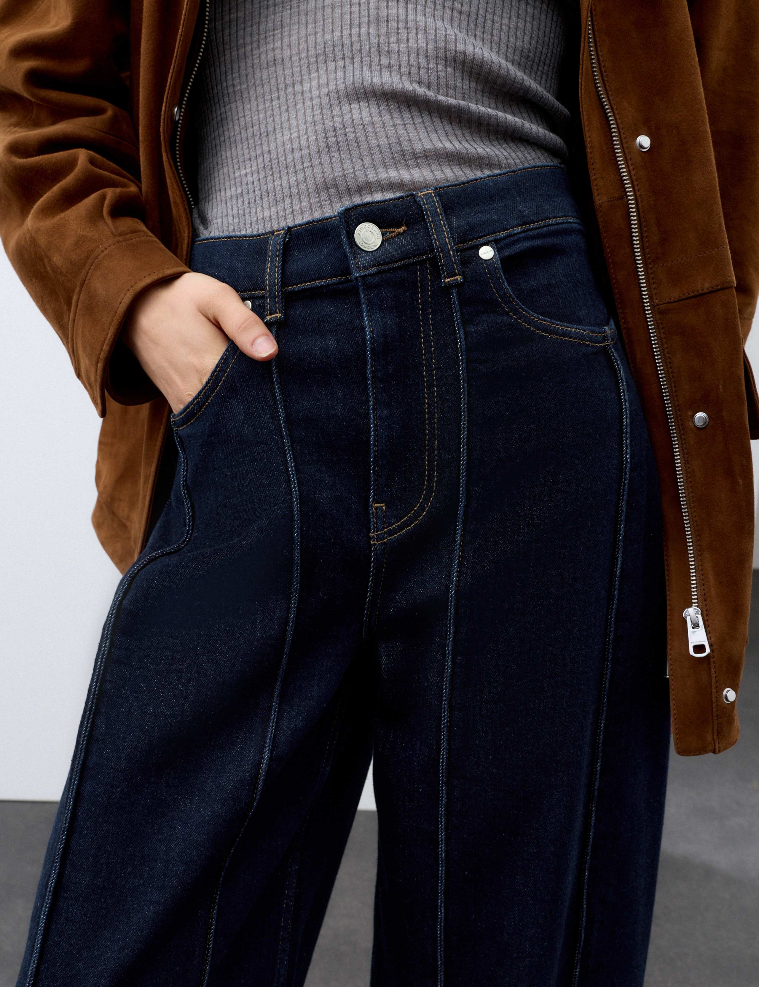 Lyocell Blend High Waisted Seam Detail Barrel Jeans 5 of 6
