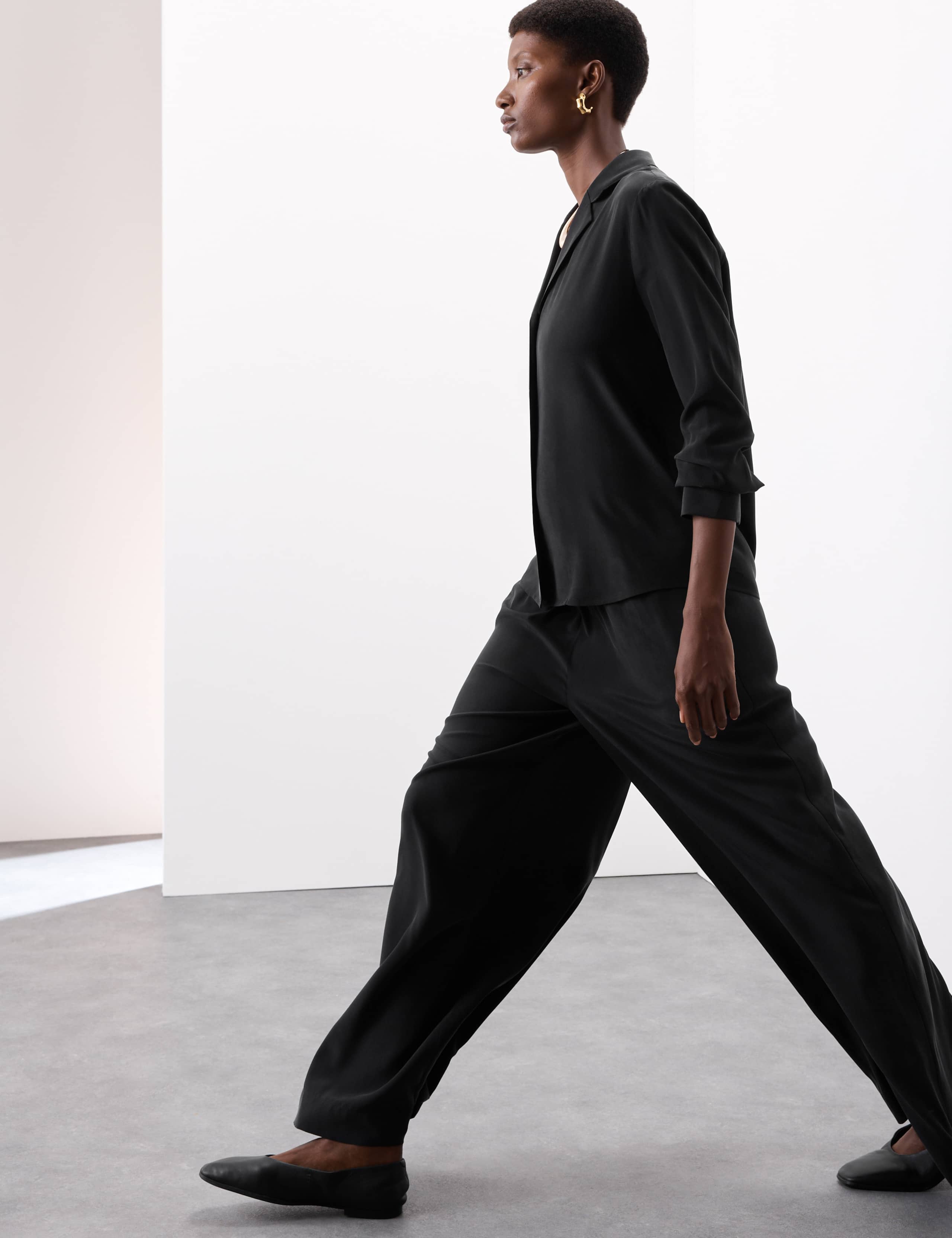 Silk Pull On Wide Leg Trousers 3 of 6